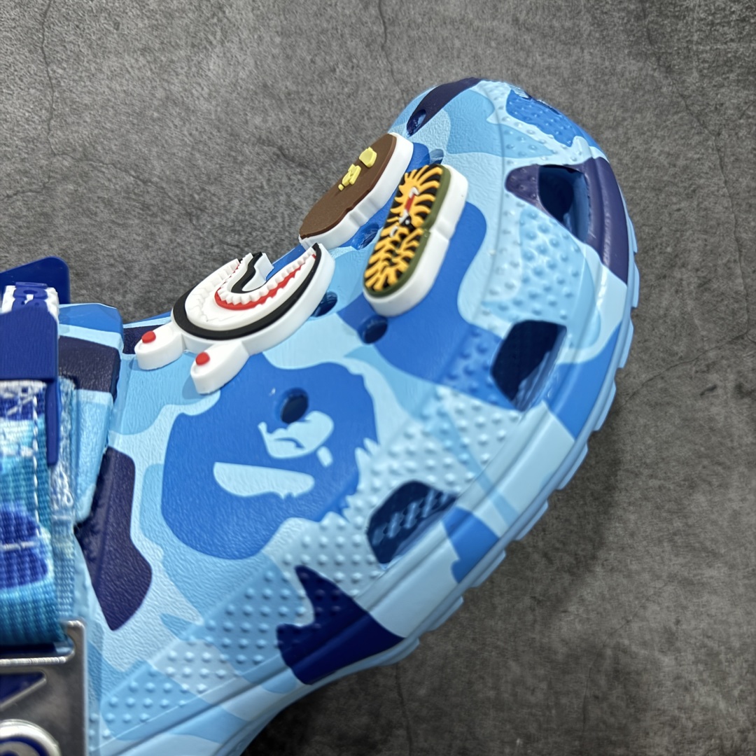 图片[6]-【公司级】Bape x crocs classic clog卡骆驰 Classic clog 迷彩印花 舒适百搭 洞洞鞋 猿人头联名 自带配件 尺码：M4（36-37） M5（37-38） M6（38-39） M7（39-40） M8（41-42） M9（43-44） M10（45-46） M11 （46-47）-选品中心