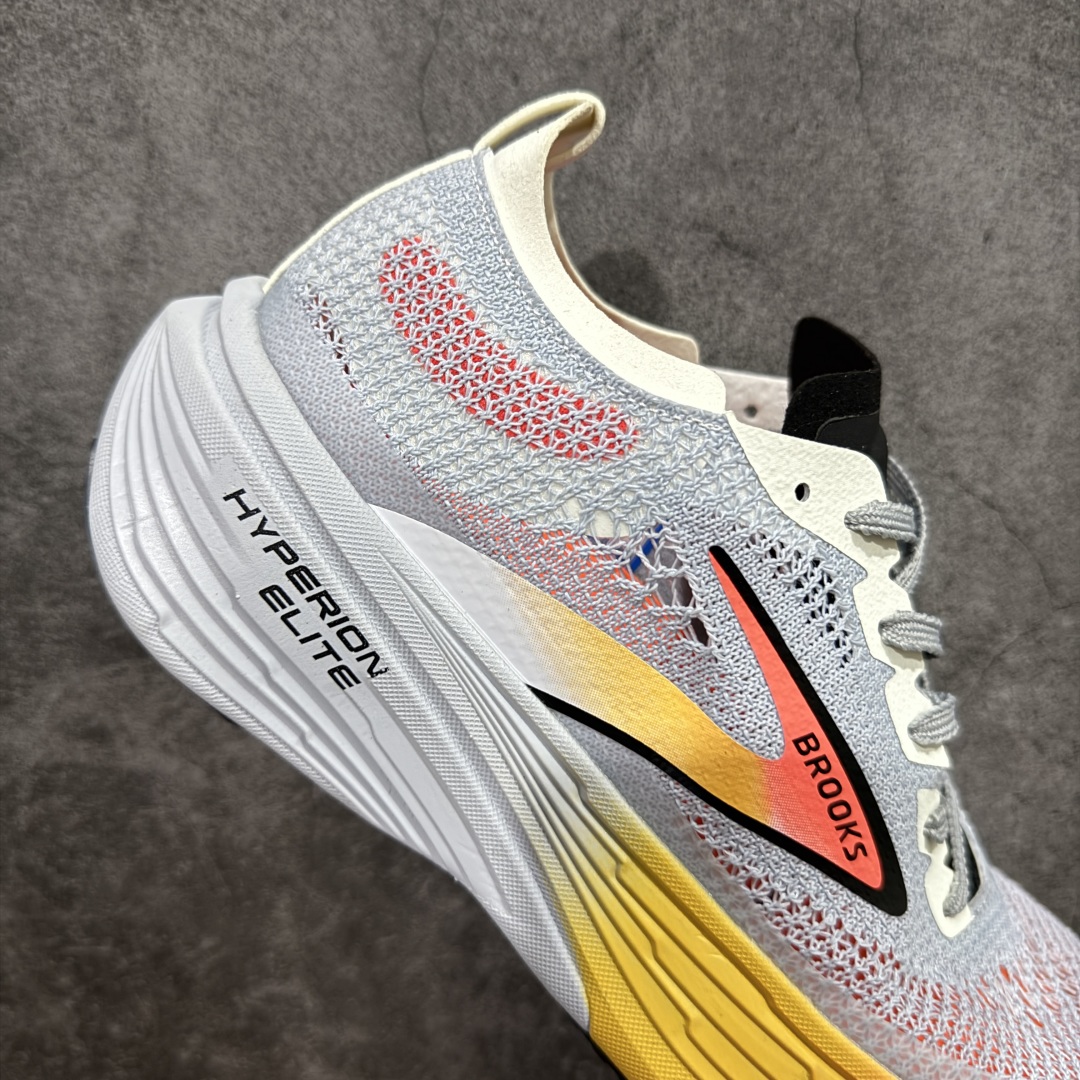 图片[7]-【纯原版】Brooks布鲁克斯 Hyperion Elite 4 PB 黑白 龙卷风系列越野竞速跑步鞋 大厂纯原 重磅登场，更轻、更快、更出众，出场即PB。 全新DNA GOLD 100% PEBA 缓震系统，每只仅有200多克，是BROOKS迄今为止最轻、最柔软、能量回馈最高的泡沫。升级鞋面材质，稳固锁定双足，同时大面积透气网眼设计，让脚部及时排出闷热湿气。轻便且设计感十足更适合多个场景，日常穿搭，跑步竞速。 尺码：39 40 40.5 41 42 42.5 43 44 45-选品中心
