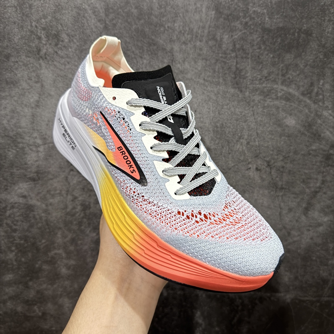 图片[3]-【纯原版】Brooks布鲁克斯 Hyperion Elite 4 PB 黑白 龙卷风系列越野竞速跑步鞋 大厂纯原 重磅登场，更轻、更快、更出众，出场即PB。 全新DNA GOLD 100% PEBA 缓震系统，每只仅有200多克，是BROOKS迄今为止最轻、最柔软、能量回馈最高的泡沫。升级鞋面材质，稳固锁定双足，同时大面积透气网眼设计，让脚部及时排出闷热湿气。轻便且设计感十足更适合多个场景，日常穿搭，跑步竞速。 尺码：39 40 40.5 41 42 42.5 43 44 45-选品中心