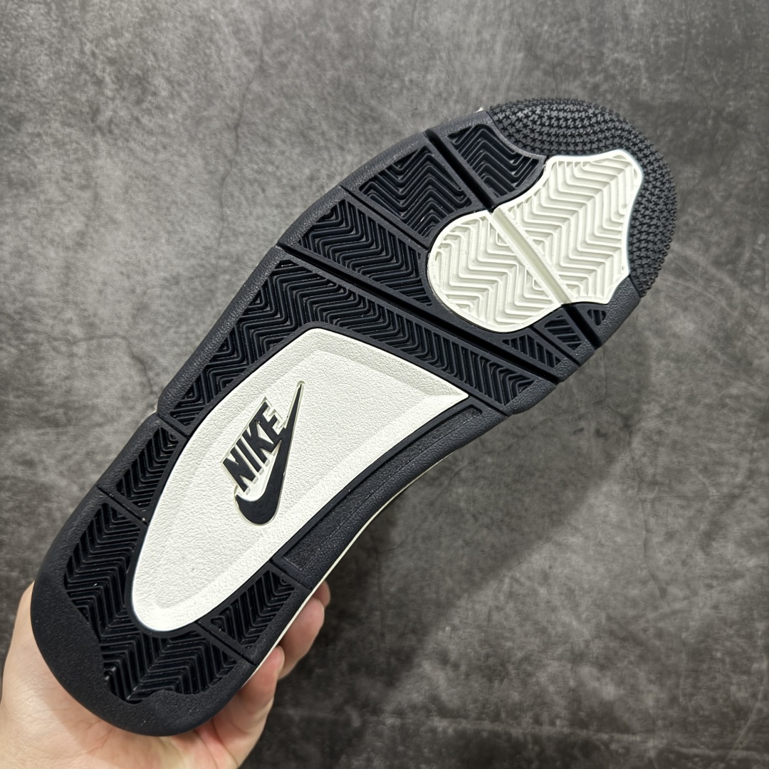 图片[9]-【原厂版】 Nigel Sylvester x Air Jordan AJ4 Retro 联名黑魂 黑砖 货号：HF4340-001 全新升级改良 原鞋原楦原纸板同源开发 完美呈现乔4的版型 内侧正确双色网格 还原细节 原厂皮料 正确气垫颜色 正确网格工艺 正确拉帮工艺 全鞋原装材料制作 原档案原模具打造 支持全方位与正品对比 尺码：40 40.5 41 42 42.5 43 44 44.5 45 46 47.5-选品中心