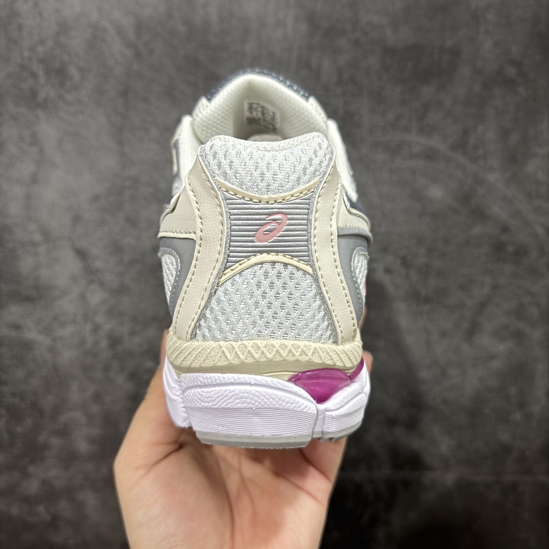 图片[4]-【公司级】Asics Gel-NYC复古单品 亚瑟士ASICSTIGER秋季新款休闲鞋 厚底街头运动休闲鞋 ASICS亚瑟士推出全新GEL-NYC，彰显纽约都市活力 这次的新系列融入了多个版本GEL的经典设计风格，广受好评。其设计灵感来源于GEL-NIMBUS 3,GEL-MC PLUS V 和 GEL-CUMULUS 16 这些往日经典鞋款。GEL-NYC使用GEL-CUMULUS 16鞋款的鞋楦设计,展现了独特的现代化美学。鞋底采用了轻质发泡材料,并在后跟和前掌处采用了ASICS亚瑟士核心科技——GEL缓震胶,赋予鞋款强大的缓冲性能,提供了更柔软舒适的穿着体验。而在原有设计的启发之上,此次鞋款采用更贴合当今潮流趋势的材料和创新技术,展现出纽约充满活力的都市精神。 尺码：36-45-选品中心