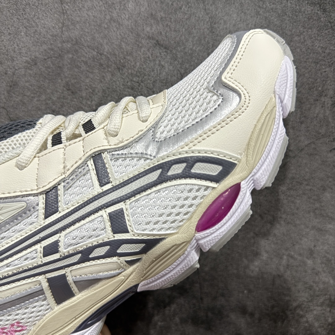 图片[6]-【公司级】Asics Gel-NYC复古单品 亚瑟士ASICSTIGER秋季新款休闲鞋 厚底街头运动休闲鞋 ASICS亚瑟士推出全新GEL-NYC，彰显纽约都市活力 这次的新系列融入了多个版本GEL的经典设计风格，广受好评。其设计灵感来源于GEL-NIMBUS 3,GEL-MC PLUS V 和 GEL-CUMULUS 16 这些往日经典鞋款。GEL-NYC使用GEL-CUMULUS 16鞋款的鞋楦设计,展现了独特的现代化美学。鞋底采用了轻质发泡材料,并在后跟和前掌处采用了ASICS亚瑟士核心科技——GEL缓震胶,赋予鞋款强大的缓冲性能,提供了更柔软舒适的穿着体验。而在原有设计的启发之上,此次鞋款采用更贴合当今潮流趋势的材料和创新技术,展现出纽约充满活力的都市精神。 尺码：36-45-选品中心