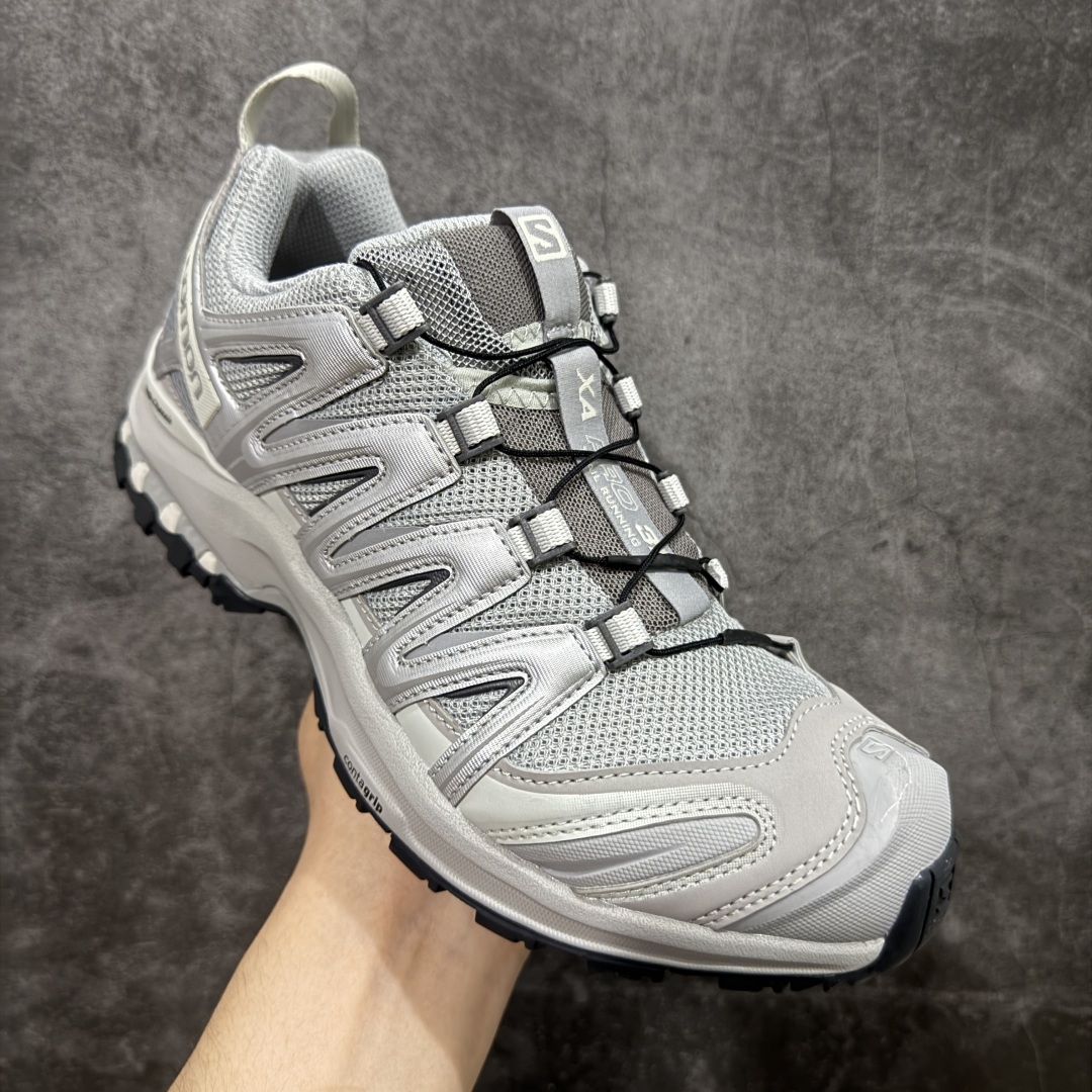 图片[3]-【666版本】SALOMON 萨洛蒙 XA PRO 3D 户外运动 网布减震防滑透气 低帮跑步鞋 男女同款 合金灰 全新品质 巅峰之作 所有配色均购物原版拆解1：1开发 原材料打造 非市场公版便宜货 私模大底 清洁度比市场所有版本都高 全套原纸板楦头开发 原厂网布配套 确保原汁原味 完美呈现版型 原档数据独家私模五层组合大底 男女鞋同步官方开发至46 原装Ortholite轻量化鞋垫 中底布带钢印编号 原厂TPU锁扣 进口港宝加持 后跟自然饱满 还原公司包裹性 鞋面采用SENSIFT贴合技术 全方位贴合包裹脚型 鞋跟部鞋底牵引设计 提供强大的抓地性能 更适应野外崎岖不平的道路 其3D ADVANCED CHASSIS底盘 材料轻量大化 钉齿设计更具稳定性 防护性 鞋底易磨损区运用CONTAGRIP高耐磨材料 应对城市硬质路面长距离跑考验 货号：416175 尺码：36 36.5 37.5 38 38.5 39 40 40.5 41 42 42.5 43 44 45 46-选品中心
