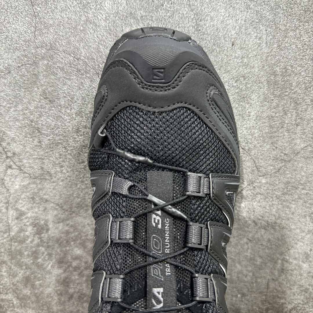 图片[5]-【666版本】SALOMON 萨洛蒙 XA PRO 3D 户外运动 网布减震防滑透气 低帮跑步鞋 男女同款 纯黑色 416174 全新品质 巅峰之作 所有配色均购物原版拆解1：1开发 原材料打造 非市场公版便宜货 私模大底 清洁度比市场所有版本都高 全套原纸板楦头开发 原厂网布配套 确保原汁原味 完美呈现版型 原档数据独家私模五层组合大底 男女鞋同步官方开发至46 原装Ortholite轻量化鞋垫 中底布带钢印编号 原厂TPU锁扣 进口港宝加持 后跟自然饱满 还原公司包裹性 鞋面采用SENSIFT贴合技术 全方位贴合包裹脚型 鞋跟部鞋底牵引设计 提供强大的抓地性能 更适应野外崎岖不平的道路 其3D ADVANCED CHASSIS底盘 材料轻量大化 钉齿设计更具稳定性 防护性 鞋底易磨损区运用CONTAGRIP高耐磨材料 应对城市硬质路面长距离跑考验 尺码：36 36.5 37.5 38 38.5 39 40 40.5 41 42 42.5 43 44 45 46-选品中心