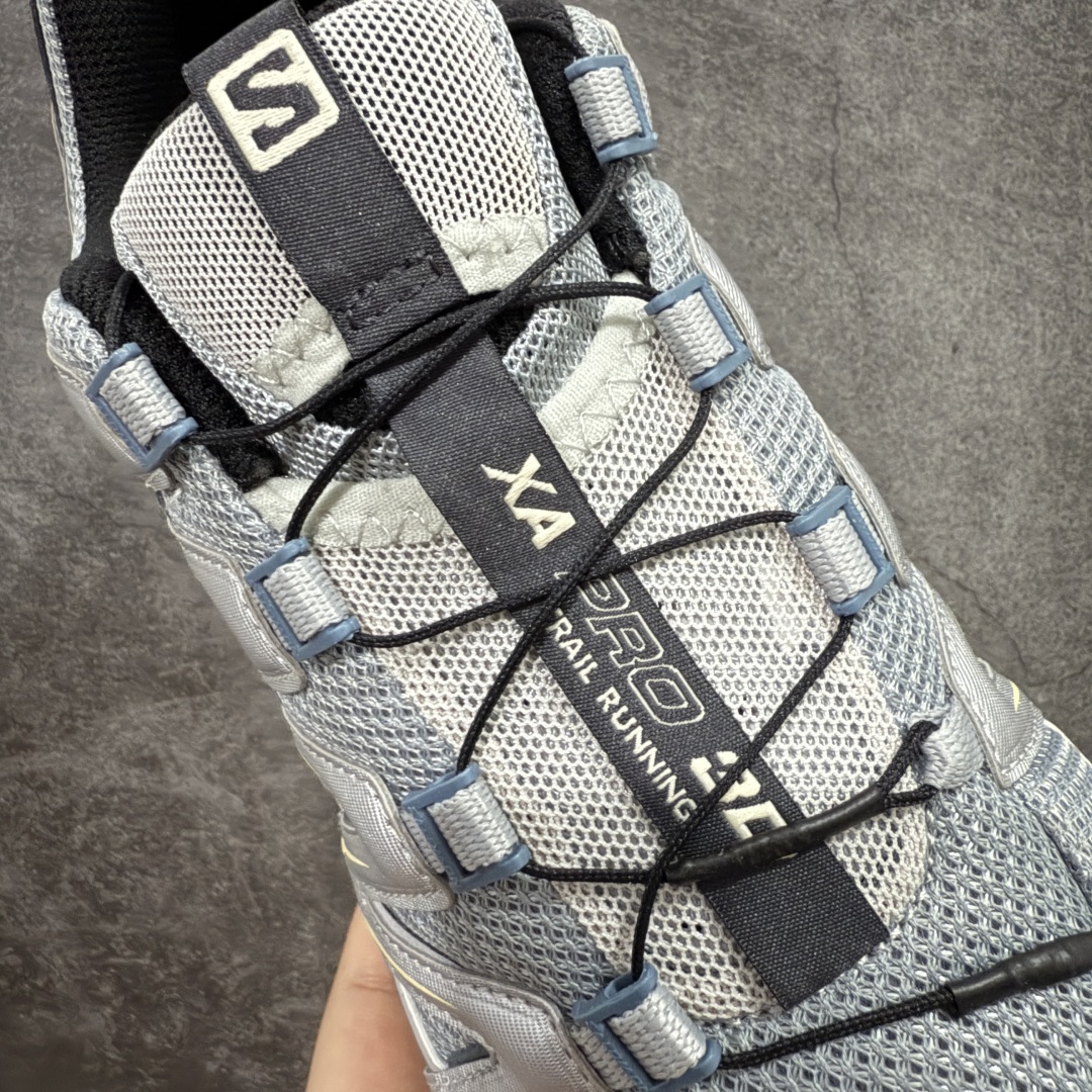 图片[6]-【666版本】SALOMON 萨洛蒙 XA PRO 3D 户外运动 网布减震防滑透气 低帮跑步鞋 男女同款 沙场灰 472456 全新品质 巅峰之作 所有配色均购物原版拆解1：1开发 原材料打造 非市场公版便宜货 私模大底 清洁度比市场所有版本都高 全套原纸板楦头开发 原厂网布配套 确保原汁原味 完美呈现版型 原档数据独家私模五层组合大底 男女鞋同步官方开发至46 原装Ortholite轻量化鞋垫 中底布带钢印编号 原厂TPU锁扣 进口港宝加持 后跟自然饱满 还原公司包裹性 鞋面采用SENSIFT贴合技术 全方位贴合包裹脚型 鞋跟部鞋底牵引设计 提供强大的抓地性能 更适应野外崎岖不平的道路 其3D ADVANCED CHASSIS底盘 材料轻量大化 钉齿设计更具稳定性 防护性 鞋底易磨损区运用CONTAGRIP高耐磨材料 应对城市硬质路面长距离跑考验 尺码：36 36.5 37.5 38 38.5 39 40 40.5 41 42 42.5 43 44 45 46-选品中心
