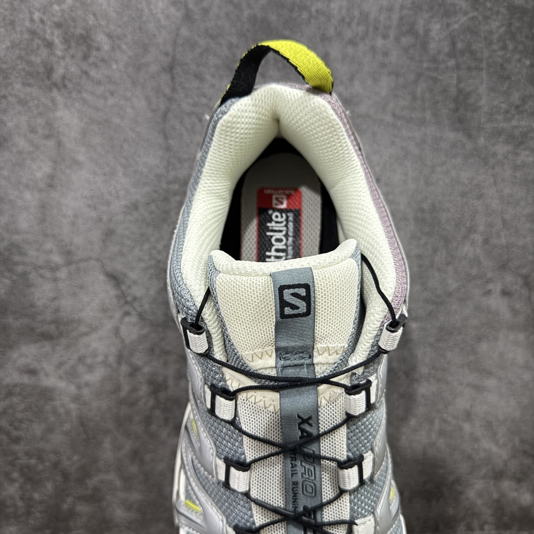 图片[8]-【666版本】SALOMON 萨洛蒙 XA PRO 3D 户外运动 网布减震防滑透气 低帮跑步鞋 男女同款 沙场灰 412322 全新品质 巅峰之作 所有配色均购物原版拆解1：1开发 原材料打造 非市场公版便宜货 私模大底 清洁度比市场所有版本都高 全套原纸板楦头开发 原厂网布配套 确保原汁原味 完美呈现版型 原档数据独家私模五层组合大底 男女鞋同步官方开发至46 原装Ortholite轻量化鞋垫 中底布带钢印编号 原厂TPU锁扣 进口港宝加持 后跟自然饱满 还原公司包裹性 鞋面采用SENSIFT贴合技术 全方位贴合包裹脚型 鞋跟部鞋底牵引设计 提供强大的抓地性能 更适应野外崎岖不平的道路 其3D ADVANCED CHASSIS底盘 材料轻量大化 钉齿设计更具稳定性 防护性 鞋底易磨损区运用CONTAGRIP高耐磨材料 应对城市硬质路面长距离跑考验 尺码：36 36.5 37.5 38 38.5 39 40 40.5 41 42 42.5 43 44 45 46-选品中心