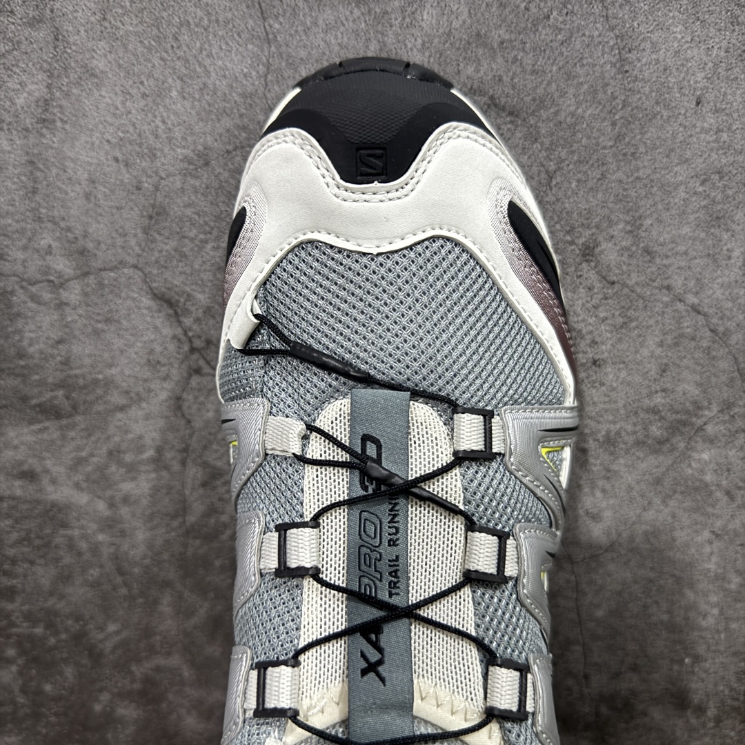 图片[5]-【666版本】SALOMON 萨洛蒙 XA PRO 3D 户外运动 网布减震防滑透气 低帮跑步鞋 男女同款 沙场灰 412322 全新品质 巅峰之作 所有配色均购物原版拆解1：1开发 原材料打造 非市场公版便宜货 私模大底 清洁度比市场所有版本都高 全套原纸板楦头开发 原厂网布配套 确保原汁原味 完美呈现版型 原档数据独家私模五层组合大底 男女鞋同步官方开发至46 原装Ortholite轻量化鞋垫 中底布带钢印编号 原厂TPU锁扣 进口港宝加持 后跟自然饱满 还原公司包裹性 鞋面采用SENSIFT贴合技术 全方位贴合包裹脚型 鞋跟部鞋底牵引设计 提供强大的抓地性能 更适应野外崎岖不平的道路 其3D ADVANCED CHASSIS底盘 材料轻量大化 钉齿设计更具稳定性 防护性 鞋底易磨损区运用CONTAGRIP高耐磨材料 应对城市硬质路面长距离跑考验 尺码：36 36.5 37.5 38 38.5 39 40 40.5 41 42 42.5 43 44 45 46-选品中心