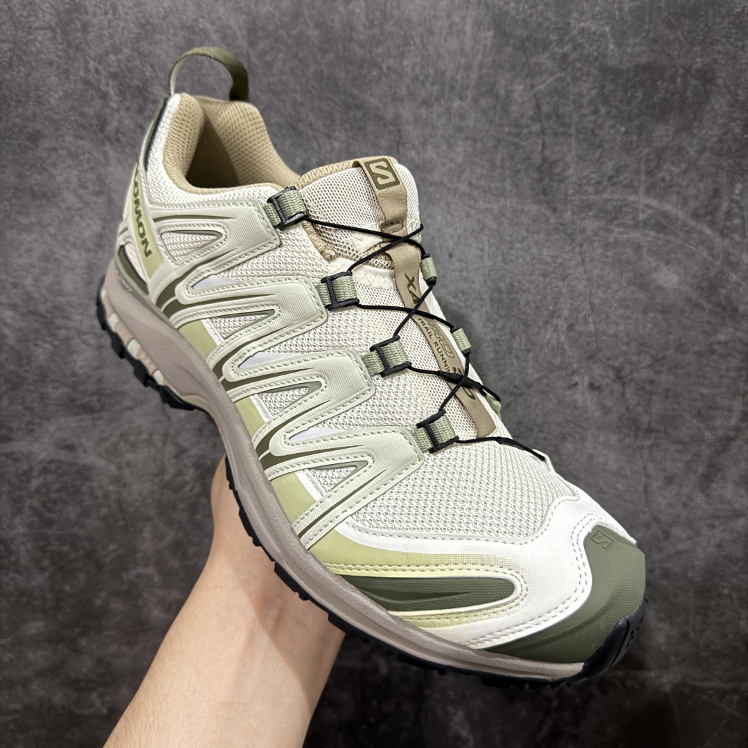图片[3]-【666版本】SALOMON 萨洛蒙 XA PRO 3D 户外运动 网布减震防滑透气 低帮跑步鞋 男女同款 米灰色绿色 477735 全新品质 巅峰之作 所有配色均购物原版拆解1：1开发 原材料打造 非市场公版便宜货 私模大底 清洁度比市场所有版本都高 全套原纸板楦头开发 原厂网布配套 确保原汁原味 完美呈现版型 原档数据独家私模五层组合大底 男女鞋同步官方开发至46 原装Ortholite轻量化鞋垫 中底布带钢印编号 原厂TPU锁扣 进口港宝加持 后跟自然饱满 还原公司包裹性 鞋面采用SENSIFT贴合技术 全方位贴合包裹脚型 鞋跟部鞋底牵引设计 提供强大的抓地性能 更适应野外崎岖不平的道路 其3D ADVANCED CHASSIS底盘 材料轻量大化 钉齿设计更具稳定性 防护性 鞋底易磨损区运用CONTAGRIP高耐磨材料 应对城市硬质路面长距离跑考验 尺码：36 36.5 37.5 38 38.5 39 40 40.5 41 42 42.5 43 44 45 46-选品中心