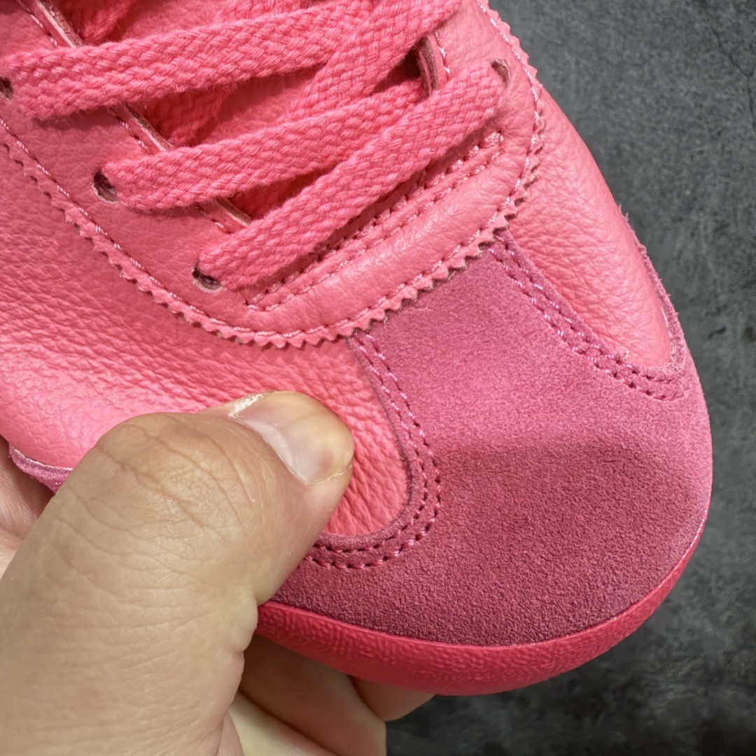 图片[4]-【纯原头层版】Asics Onitsuka Tiger MEXICO 66 亚瑟士鬼冢虎复古经典板鞋 市场王者选手 海外订单工厂出品 目前全市场最好的品质没有之一 纯原小羊皮材料 质感柔软度满分 长期生产补货永不断码 超成熟稳定的做工品控 原装全套纸板楦头开发 原汁原味 完美呈现版型 私模正确鞋底咬花纹路 一比一鞋头弧度高度鞋身弧度 绝不口嗨 细节品控鞋型随意秒杀市面 原档咬花纹路私模大底 一个单元有六个三角形 总体形拼接呈现花瓣状 官方四联吊牌 原装Ortholite轻量化鞋垫 原盒原配 质保卡 说明书 钢印防尘纸 纸板中底带钢印 乳胶组合鞋垫 支持全方位的对比专柜 产品从款式颜色造型上体现出追求舒适和细节的完美 鞋类更是推崇手工制作的严谨与完美 融舒适性与可穿性的设计风格 注重细节的完美和别致魅力 既保持稳重 又不失轻松的时尚感 尺码：36 37 37.5 38 39 39.5 40 40.5 41.5 42 42.5 43.5 44 45-选品中心