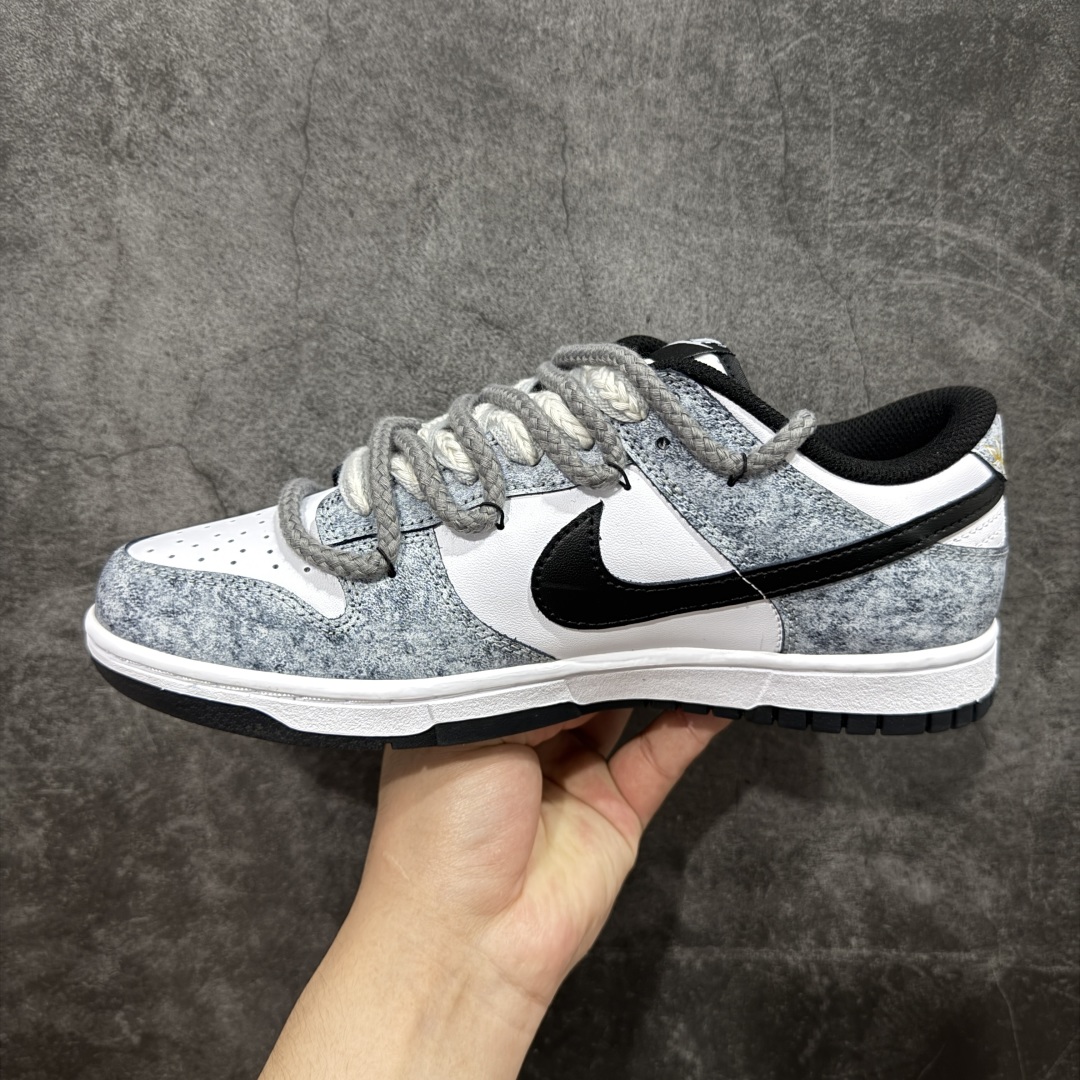 图片[2]-【YC纯原】NK Dunk Low 风吹麦浪 DD1391-100 实力大厂出品 新配色陆续开发 全套原纸板楦头开发 确保原汁原味 完美呈现DUNK版型 一比一鞋头弧度高度鞋身弧度 此版本只针对中端市场 皮料材质有所更替 其他数据细节工艺流程均保持一致 绝不口嗨 细节品控鞋型随意对比 独家私模官方第六代原厂航空铝磨具打磨大底 鞋头坡度极致还原 无解鞋型 原盒原配 圈内天花板工艺 原厂玻璃冲刀 超高清洁度 全鞋零毛边皮料切割 原厂中底布点胶 中底布拉帮走线遵循公司 尺码： 40 40.5 41 42 42.5 43 44 44.5 45 46-选品中心