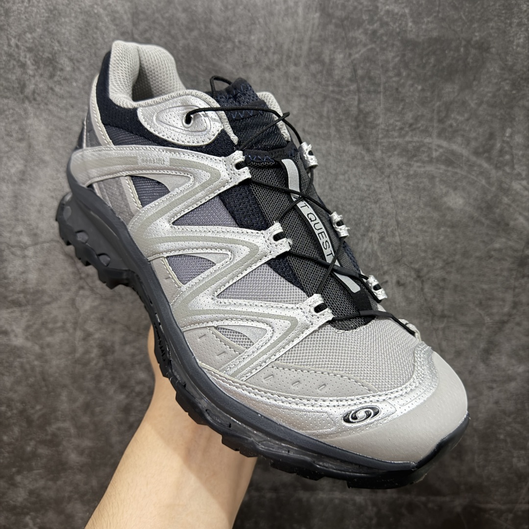 图片[3]-【绿x升级版】Salomon XT-QUEST ADV 萨洛蒙情侣款户外机能鞋 渐变灰银478852 全新绿x升级版 品质大改进 ‼️ 全鞋改进为原厂一致材料打造 全新修长鞋型 相对老版臃肿鞋型 此版的版型更正 全新玻璃冲刀 清洁度提升 同步原版左右鞋带孔的间距加大（之前老版间距太小） 网面与鞋头材料校对一致无色差（老版网面有色差） 鞋后跟反口V字定型同步zp（老版臃肿为U字后跟反口） 鞋舌两侧鞋帮脚踝处更加直挺（之前老版往中间踏） 鞋盒黑盒改正为原版牛皮纸鞋盒 鞋头处添加☯️太极标 所有细节多次修改校正 坚持同步原版无差别 毋庸置疑全市场最好的版本💪🏻终端优势供应 尺码：36 36.5 37.5 38 38.5 39 40 40.5 41 42 42.5 43 44 44.5 45 46-选品中心