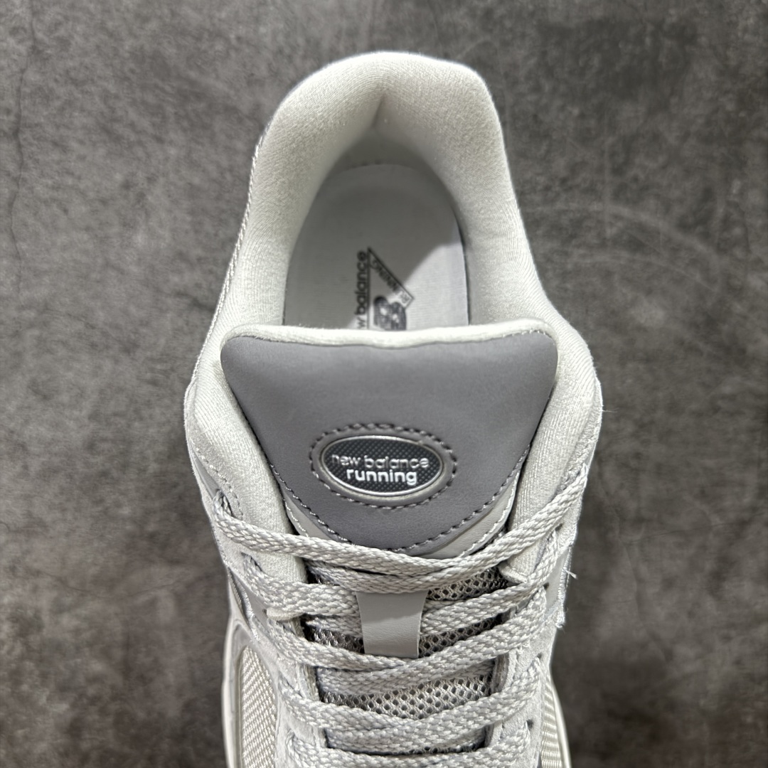 图片[8]-【纯原c版】NB New Balance M2002R 新百伦ML2002R0 浅灰色 全新版本出货 新配色陆续开发出货 品质很好 价格实惠 全套原楦原纸板原厂数据开发 原厂网纱 原装进口皮料 正确绒感卡色 正确中底拉帮中底网布细节 一比一手工擦旧效果 冲裁组合 匠心打造 耗时两个月开发完成 工艺极其复杂难度可想而知 新开独立私模大底 全网唯一正确做旧组合大底 高端零售专供产物 尺码：36 37 37.5 38 38.5 39.5 40 40.5 41.5 42 42.5 43 44 44.5 45 45.5 46.5-选品中心