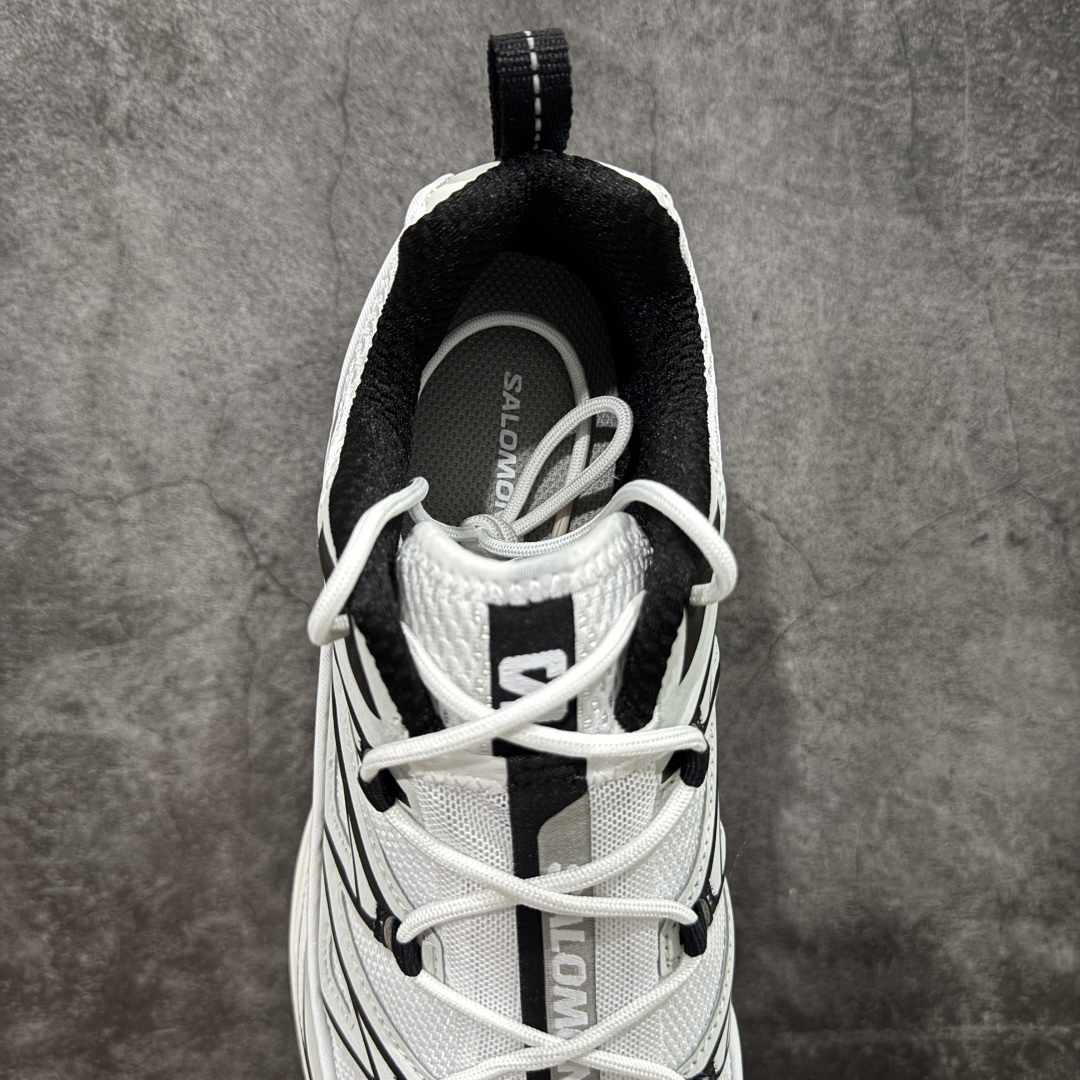 图片[8]-【PZ纯原】SALOMON XT-6 Expanse 萨洛蒙潮流越野机能户外功能鞋 白红 475731 全新版本出货 好货不怕晚 品质 细节 材料都是肉眼可以见！ 售前售后也是其它工厂无法匹敌！ 纯原外贸平台特供订单 耗时半年巨作 全套原纸板楦头开发 原厂特供网布配套加持 确保原汁原味 完美呈现版型 原档数据独家私模五层组合大底 原装Ortholite轻量化鞋垫 中底布带钢印编号 原厂TPU锁扣 进口港宝加持 后跟自然饱满 还原公司包裹性 鞋面以“锯齿”状的包裹系统呈现 在基色底之下加入了各种色点缀 将公司的最新技术和时尚前卫的造型融入耐用的长跑款式中 鞋面由 TPU 薄膜制成 并焊接在高耐磨网眼上 使其既时尚又坚固 由 ACS底盘支撑 可增强稳定性和支撑力 以及由橡胶凸耳 Contragrip外底覆盖的 EVA 缓冲中底 旨在应对崎岖的地形 鞋舌上的彩色Salomon 标签、Quicklace 系统以及鞋头、鞋舌和鞋跟上的附加品牌使细节更加完美 让穿着者可以轻松驾驭户外与通勤下的任何运动生活场景 无缝鞋身户外随意纵横 颜值与脚感兼备 出街通勤 绝对非常吸睛 你值得拥有 尺码：36 36.5 37.5 38 38.5 39 40 40.5 41 42 42.5 43 44 44.5 45-选品中心