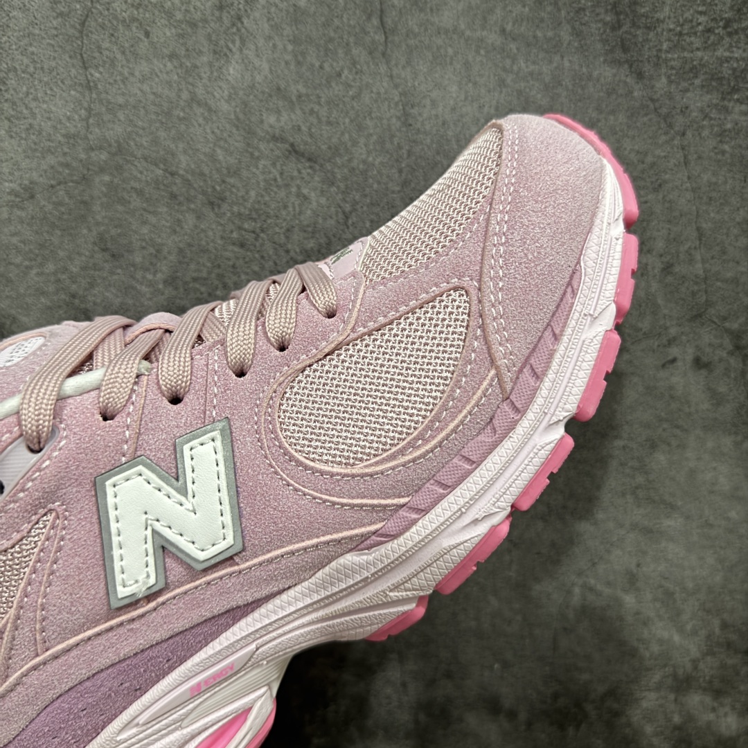 图片[6]-【纯原K13版】新百伦NB New Balance M2002RCR 粉色 全套原楦原纸板原厂数据开发 原厂网纱 原装进口翻毛皮料正确绒感卡色 正确中底拉帮中底网布细节 冲裁组合 匠心打造 耗时两个月开发完成 工艺极其复杂难度可想而知 新开独立私模大底 全网唯一正确做旧组合大底 高端零售专供产物 尺码：36 37 37.5 38 38.5 39.5 40-选品中心