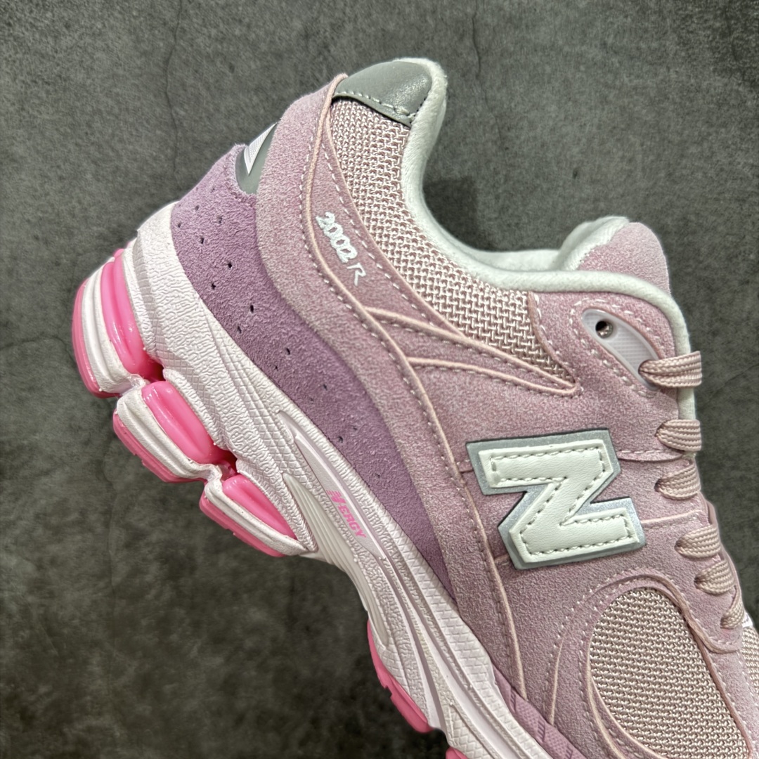 图片[7]-【纯原K13版】新百伦NB New Balance M2002RCR 粉色 全套原楦原纸板原厂数据开发 原厂网纱 原装进口翻毛皮料正确绒感卡色 正确中底拉帮中底网布细节 冲裁组合 匠心打造 耗时两个月开发完成 工艺极其复杂难度可想而知 新开独立私模大底 全网唯一正确做旧组合大底 高端零售专供产物 尺码：36 37 37.5 38 38.5 39.5 40-选品中心