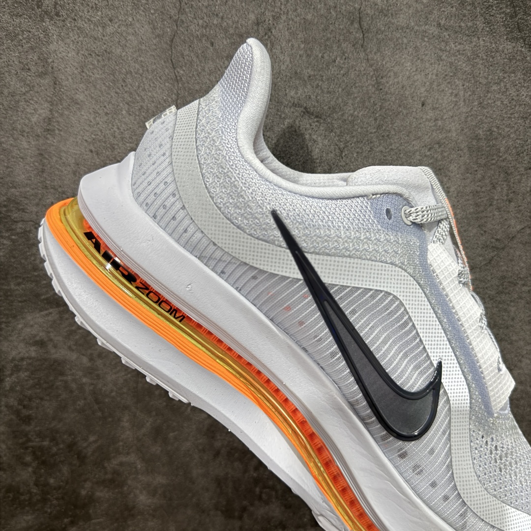 图片[7]-【S版纯原】Nike Pegasus Premium Airscape 舒适百搭减震防滑耐磨透气 低帮跑步鞋     低帮跑步鞋，灰白橙配色，简约又不失活力，上脚超吸睛。  它不仅颜值高，性能更是一绝！  全掌气垫科技，减震防滑超耐磨，每一步都能感受到强劲回弹，给双脚舒适支撑。  透气鞋面，跑步时双脚也能自由呼吸。    #独家原包 原底原料 开模打造  #原厂鞋标 高精密准度  #原楦原纸板开发 匹配原版98%以上  #后跟弧度 正确呈现  #原厂皮料 质感无敌  #皮料切割干净 无任何毛边 清洁度细节完美    货号：HQ2592-002    尺码：35.5 36 36.5 37.5 38 38.5 39 40 40.5 41 42 42.5 43 44 45 46.5-选品中心