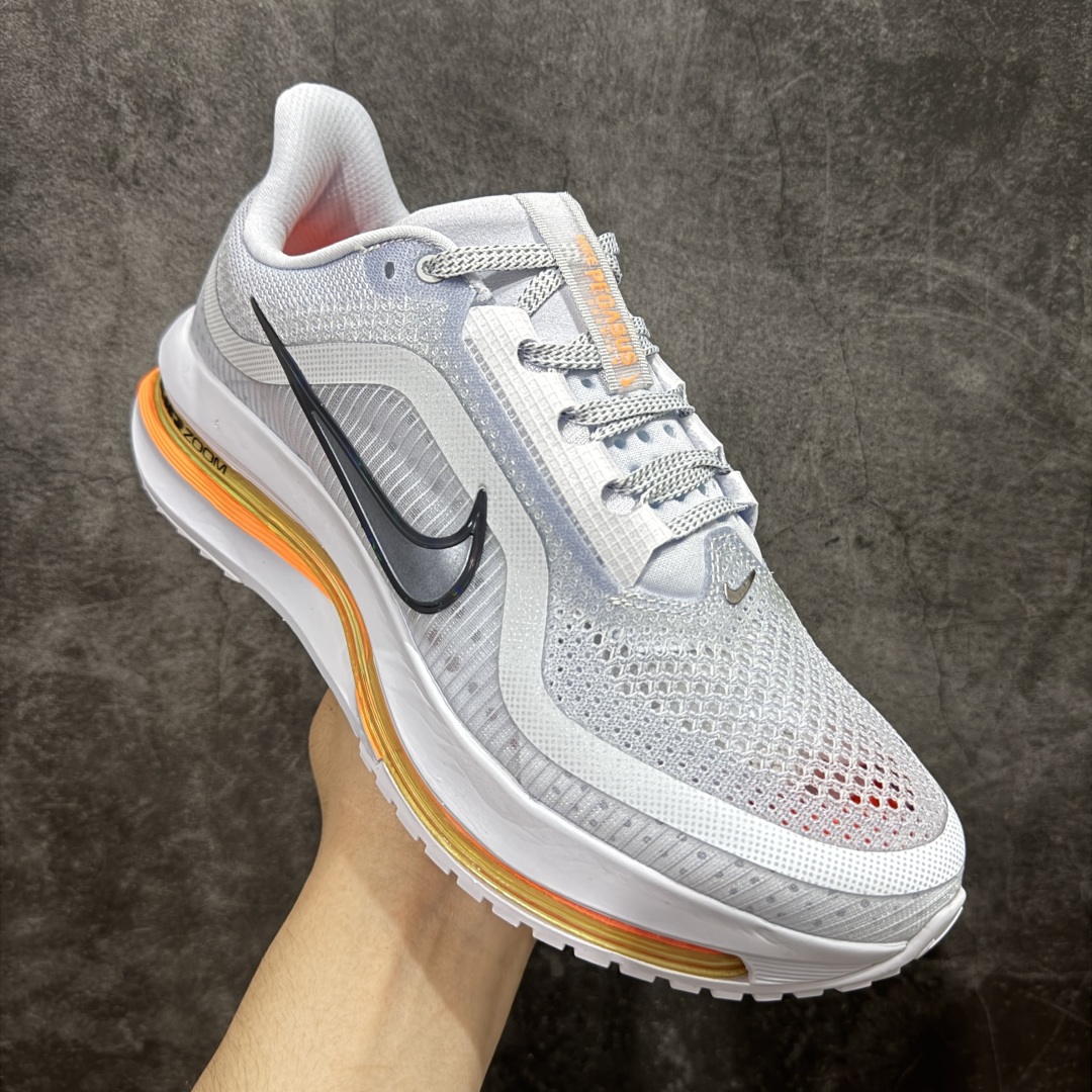 图片[3]-【S版纯原】Nike Pegasus Premium Airscape 舒适百搭减震防滑耐磨透气 低帮跑步鞋     低帮跑步鞋，灰白橙配色，简约又不失活力，上脚超吸睛。  它不仅颜值高，性能更是一绝！  全掌气垫科技，减震防滑超耐磨，每一步都能感受到强劲回弹，给双脚舒适支撑。  透气鞋面，跑步时双脚也能自由呼吸。    #独家原包 原底原料 开模打造  #原厂鞋标 高精密准度  #原楦原纸板开发 匹配原版98%以上  #后跟弧度 正确呈现  #原厂皮料 质感无敌  #皮料切割干净 无任何毛边 清洁度细节完美    货号：HQ2592-002    尺码：35.5 36 36.5 37.5 38 38.5 39 40 40.5 41 42 42.5 43 44 45 46.5-选品中心