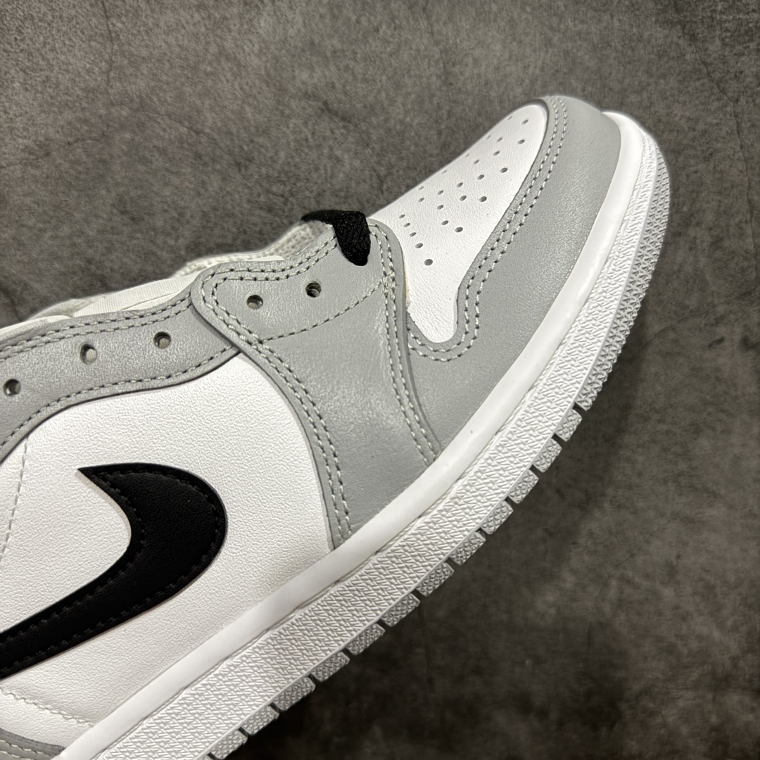 图片[6]-【KZ纯原】Air Jordan 1 Low OG AJ1 乔丹1代 aj1 乔1 低邦 男女同款 乔丹篮球鞋系列 白灰 原厂原材料软头层皮料 国内一线头部知名大厂出品 高端外贸零售专供品质 版型细节完美 原鞋原楦头纸板开发 原厂防尘纸 极致一眼正品既视感 货号：CZ0790-110 尺码：36-47.5-选品中心
