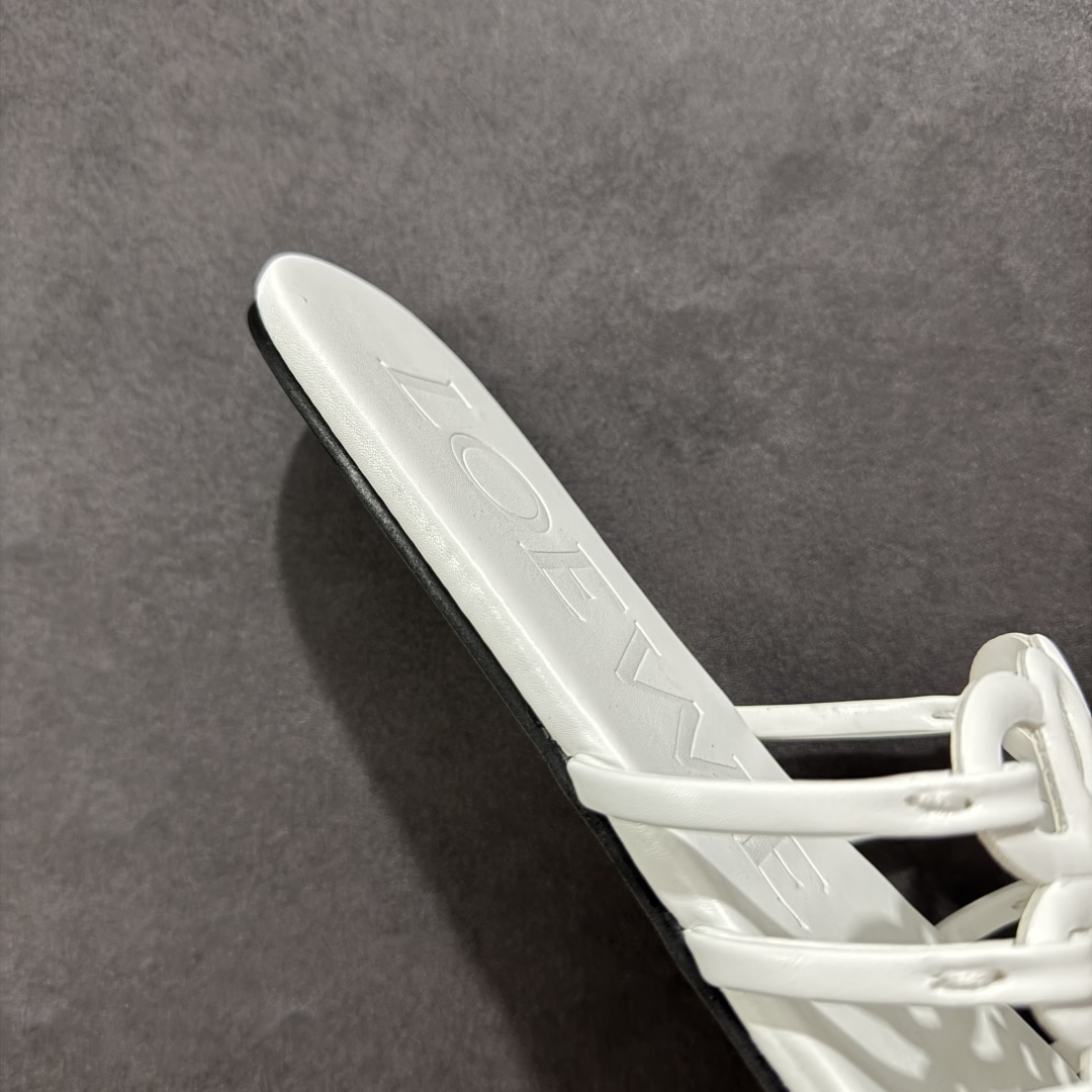 图片[6]-【广东纯原版】Loewe 罗意威〰️25ss Anagram夏日限定新款镂空平底拖鞋 设计感十足 原版定制真皮大底！手工编织工艺 自带松弛感的高级气质，适合搭配极简风、度假风或都市通勤装束 尺码：35-40-选品中心