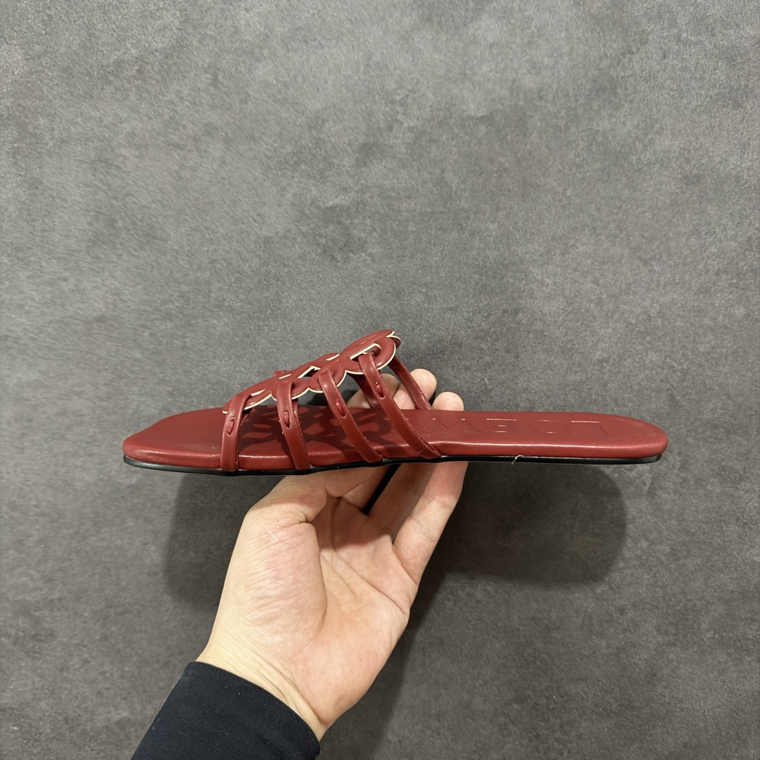 图片[2]-【广东纯原版】Loewe 罗意威〰️25ss Anagram夏日限定新款镂空平底拖鞋 设计感十足 原版定制真皮大底！手工编织工艺 自带松弛感的高级气质，适合搭配极简风、度假风或都市通勤装束 尺码：35-40-选品中心