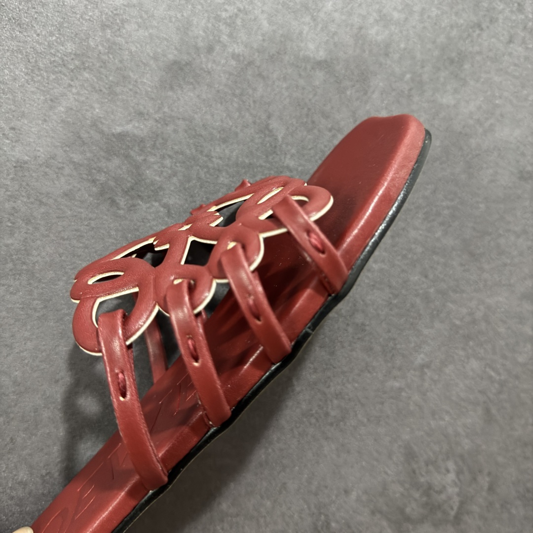 图片[5]-【广东纯原版】Loewe 罗意威〰️25ss Anagram夏日限定新款镂空平底拖鞋 设计感十足 原版定制真皮大底！手工编织工艺 自带松弛感的高级气质，适合搭配极简风、度假风或都市通勤装束 尺码：35-40-选品中心