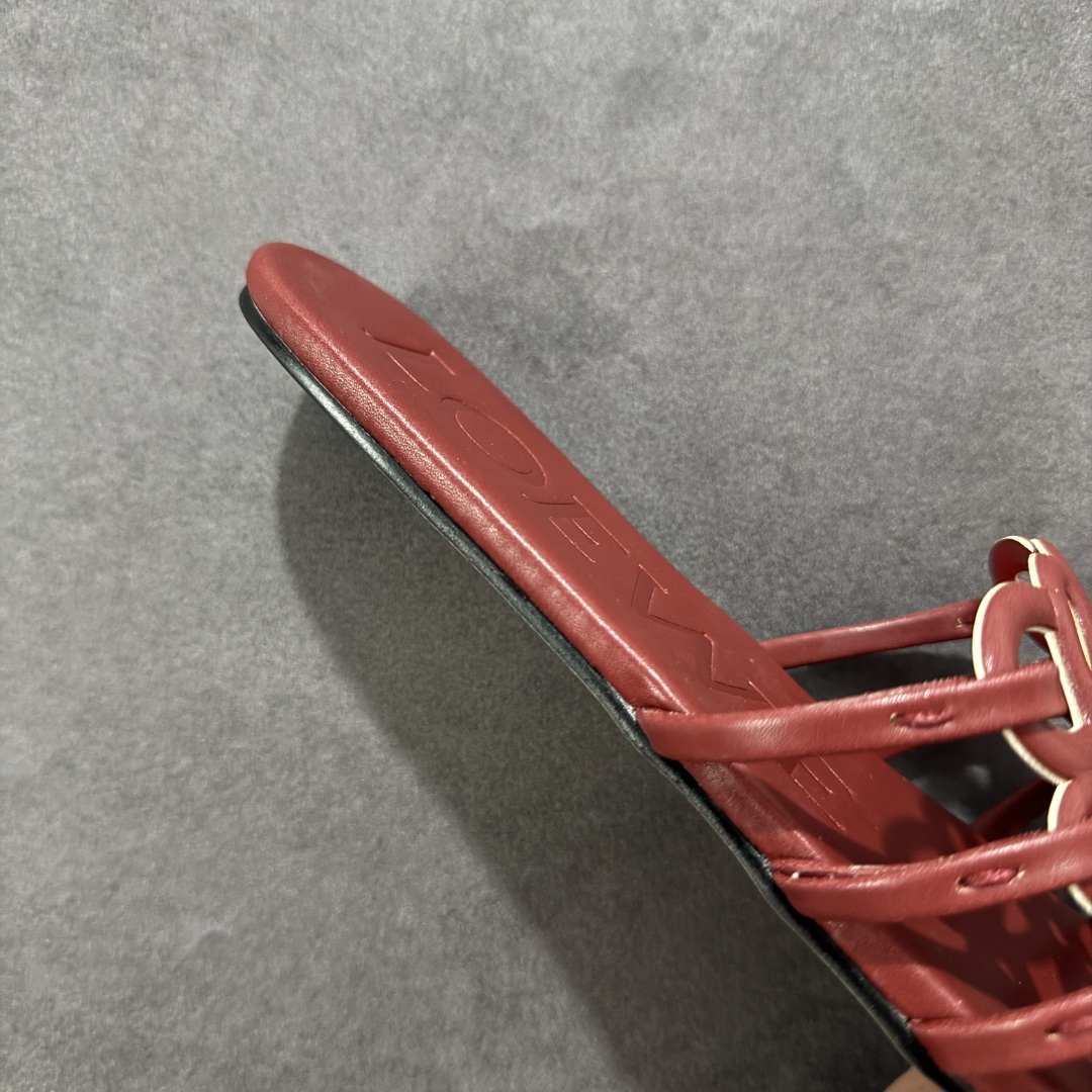 图片[6]-【广东纯原版】Loewe 罗意威〰️25ss Anagram夏日限定新款镂空平底拖鞋 设计感十足 原版定制真皮大底！手工编织工艺 自带松弛感的高级气质，适合搭配极简风、度假风或都市通勤装束 尺码：35-40-选品中心