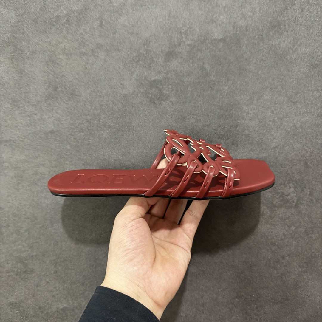 【广东纯原版】Loewe 罗意威〰️25ss Anagram夏日限定新款镂空平底拖鞋 设计感十足 原版定制真皮大底!手工编织工艺 自带松弛感的高级气质,适合搭配极简风、度假风或都市通勤装束 尺码:35-40-选品中心