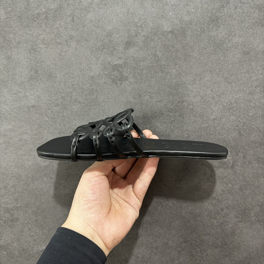 图片[2]-【广东纯原版】Loewe 罗意威〰️25ss Anagram夏日限定新款镂空平底拖鞋 设计感十足 原版定制真皮大底！手工编织工艺 自带松弛感的高级气质，适合搭配极简风、度假风或都市通勤装束 尺码：35-40-选品中心