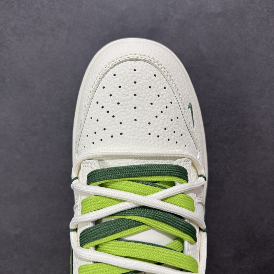  
【定制版】Nike SB Dunk Low LV联名 绑带花纹绿勾 周年高端定制 低帮休闲板鞋 DM