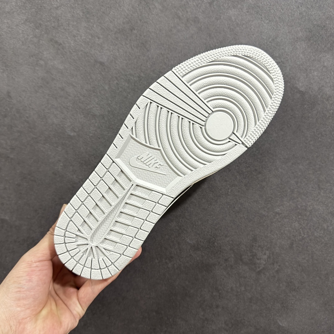 【定制版】Travis Scott x Fragment Design x Air Jordan 1