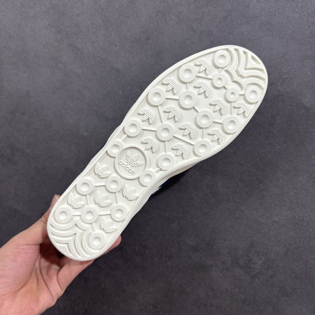 【定制版】海外爆款限量发!高端定制 AD Gazelle Indoor Trainers 北面联名-