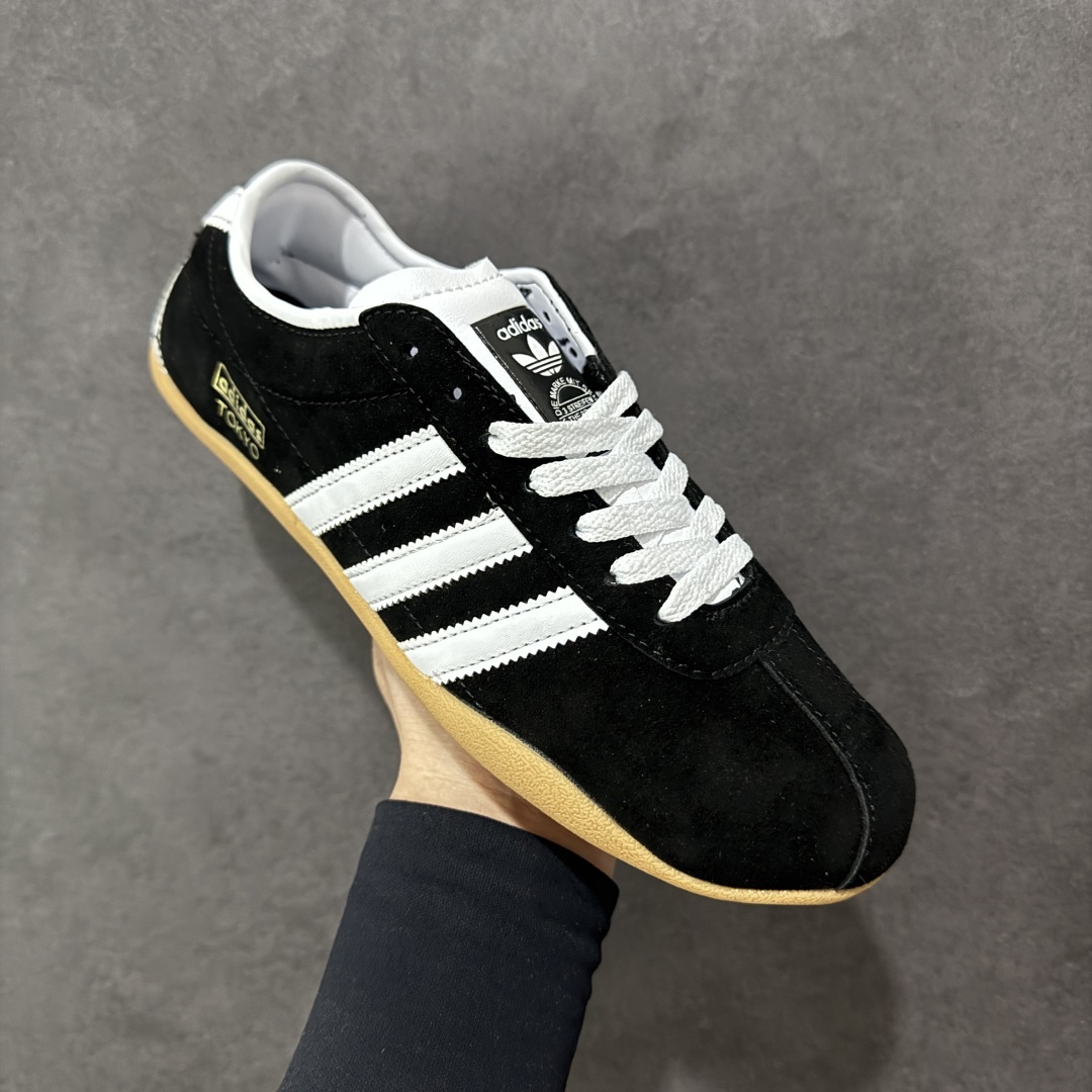 图片[3]-【公司级】Adidas Originals Tokyo 东京限定系列复古百搭薄底德训风低帮休闲运动T头鞋 ORIGINALS 挖掘复古运动基因，将经典与现代完美融合，推出薄底鞋系列，引起潮流趋势。此次COSTS带来的是ADIDAS ORIGINALS TOKYO系列黑白两款百搭配色，鞋款鞋面舒适贴合脚面， 同时采用柔软材质，穿着轻便舒适；中底缓震性能，鞋底有一定弹性，日常穿搭舒适且防滑。 货号：JQ3681 尺码：36 36.5 37.5 38 38.5 39 40 40.5 41 42 42.5 43 44 45-选品中心