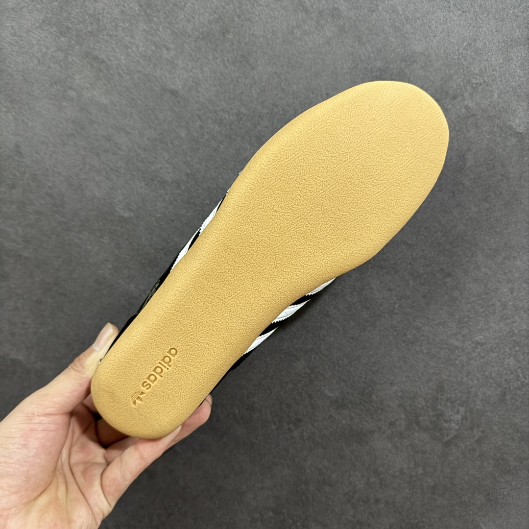 图片[9]-【公司级】Adidas Originals Tokyo 东京限定系列复古百搭薄底德训风低帮休闲运动T头鞋 ORIGINALS 挖掘复古运动基因，将经典与现代完美融合，推出薄底鞋系列，引起潮流趋势。此次COSTS带来的是ADIDAS ORIGINALS TOKYO系列黑白两款百搭配色，鞋款鞋面舒适贴合脚面， 同时采用柔软材质，穿着轻便舒适；中底缓震性能，鞋底有一定弹性，日常穿搭舒适且防滑。 货号：JQ3681 尺码：36 36.5 37.5 38 38.5 39 40 40.5 41 42 42.5 43 44 45-选品中心