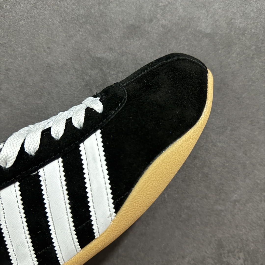 图片[5]-【公司级】Adidas Originals Tokyo 东京限定系列复古百搭薄底德训风低帮休闲运动T头鞋 ORIGINALS 挖掘复古运动基因，将经典与现代完美融合，推出薄底鞋系列，引起潮流趋势。此次COSTS带来的是ADIDAS ORIGINALS TOKYO系列黑白两款百搭配色，鞋款鞋面舒适贴合脚面， 同时采用柔软材质，穿着轻便舒适；中底缓震性能，鞋底有一定弹性，日常穿搭舒适且防滑。 货号：JQ3681 尺码：36 36.5 37.5 38 38.5 39 40 40.5 41 42 42.5 43 44 45-选品中心