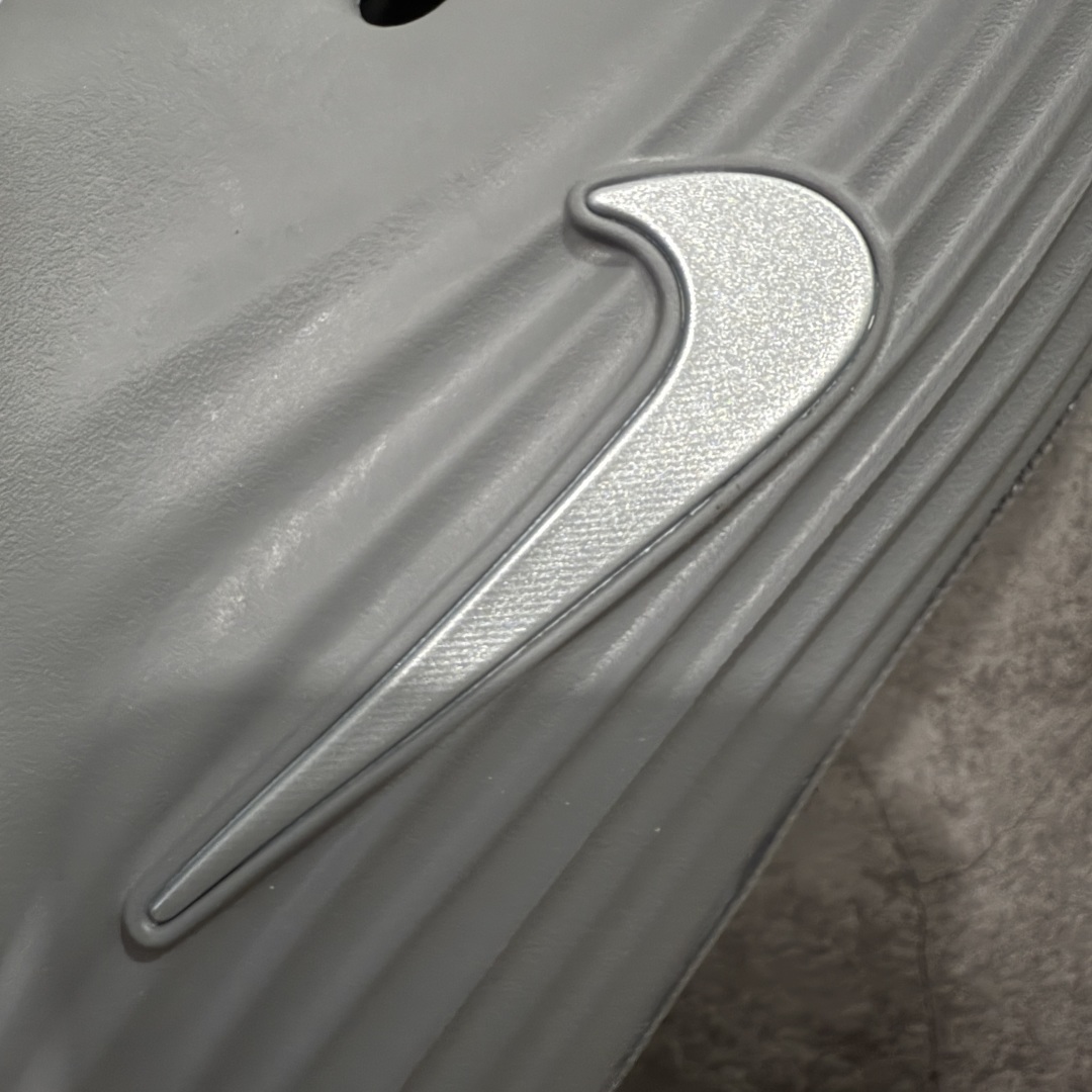 图片[3]-【LW版本】Nike Reactx Rejuven 8 耐克新款夏季沙滩凉鞋拖鞋洞洞鞋 HV5060-002 正确组合底 超高清洁度 完美版型 区别市面通货 采用质感柔软且出众回弹的 ReactX泡绵，发泡组合大底 脚感十分舒适，缔造非凡舒适的日常穿着体验，助你保持活力。  尺码：36-49.5-选品中心