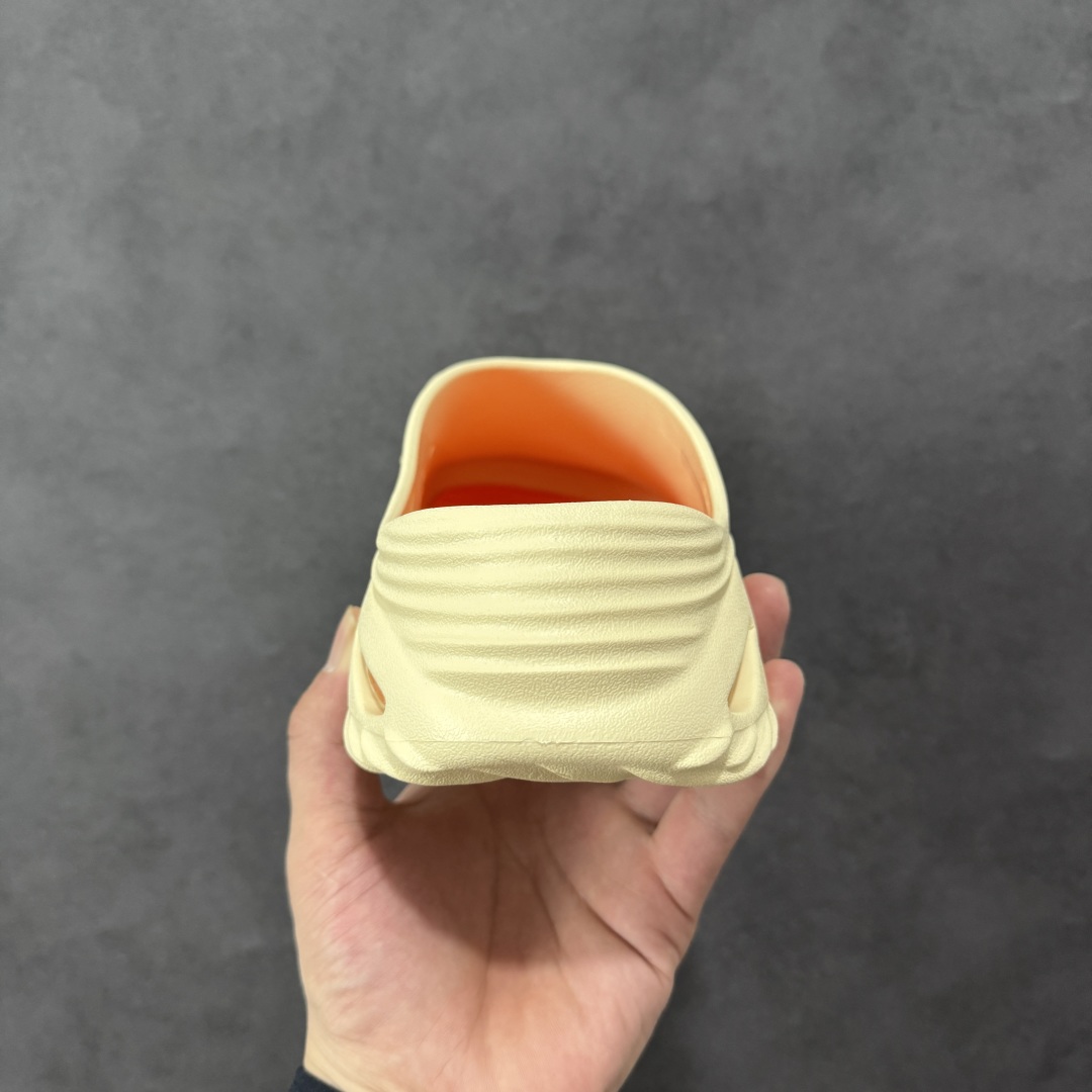 图片[4]-【莞产原厂 】Crocs卡骆驰 休闲系列EVA时尚舒适 洞洞鞋 旋风波波 经夏季两用沙滩洞洞鞋 凉鞋拖鞋 透明防水袋包装 注意配件需单独购买 超轻Croslite专利材料打造 鞋面更加耐用易清洗 同步官方尺码：M7（39-40）M8（41-42）M9（42-43）M10（43-44）M11（45-46）标准码-选品中心