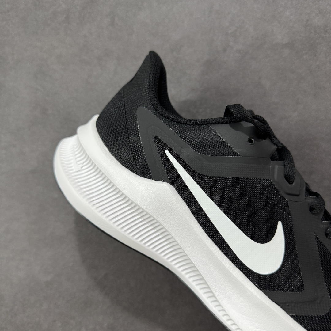 图片[6]-【公司级】耐克Nike Zoom WINFLO V10 3M 代轻质透气休闲运动跑步鞋。采用了后掌气垫（Air-Zoom）的设计，升级中底为Cushlon ST，材质上更显得轻盈透气，耐磨性提高同时也使运动鞋在穿着的时候灵活度也得以提升。 货号：C19981-004 尺码：39-46带半码-选品中心