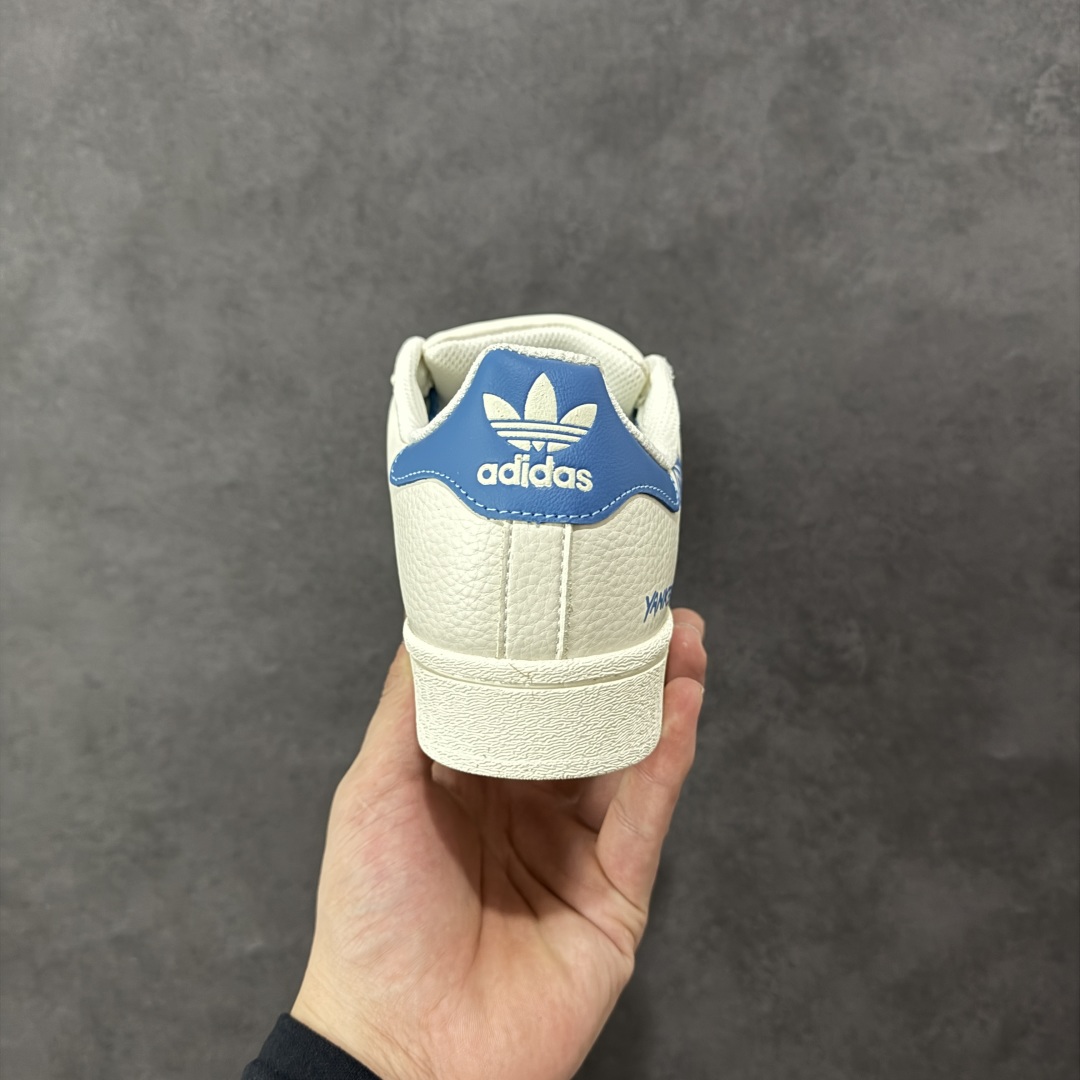 图片[4]-【定制版】AD Originals Superstar x MLB 白蓝 采用全新头层拼接皮革材质 后跟采用特色3D立体印字 渠道正品订单 诠释市场最高工艺水平 全鞋进口头层皮料打造 区别市面普通真标版本，进出专柜无压力 货号：XS0012 尺码：36-45-选品中心