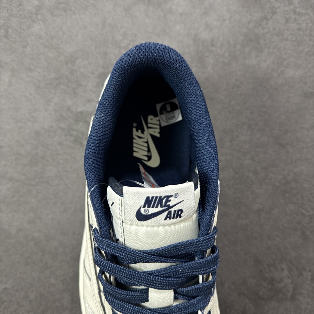 图片[7]-【定制版】Travis Scott x Fragment Design x Air Jordan 1 Low OG SP AJ1 乔1 联名款 低帮文化休闲板鞋 DF1845-533  #多方联名合作融合了Travis Scott 独特的音乐风格，藤原浩个性的设计风格以及Jordan品牌的经典元素 使其成为一双具有独特身份和价值的鞋子 清新而立体的外观加上联名标识更突出了其独特身份 这种配色方案显示出活力和时尚感 在视觉上引人注目 鞋身的质感和细腻的细节处理使其显得高端而格调十足 这款“倒钩”联名是设计与创意完美结合 融合多方的个性风格是一款备受瞩目的潮流鞋款  尺码：36 36.5 37.5 38 38.5 39 40 40.5 41 42 42.5 43 44 44.5 45-选品中心