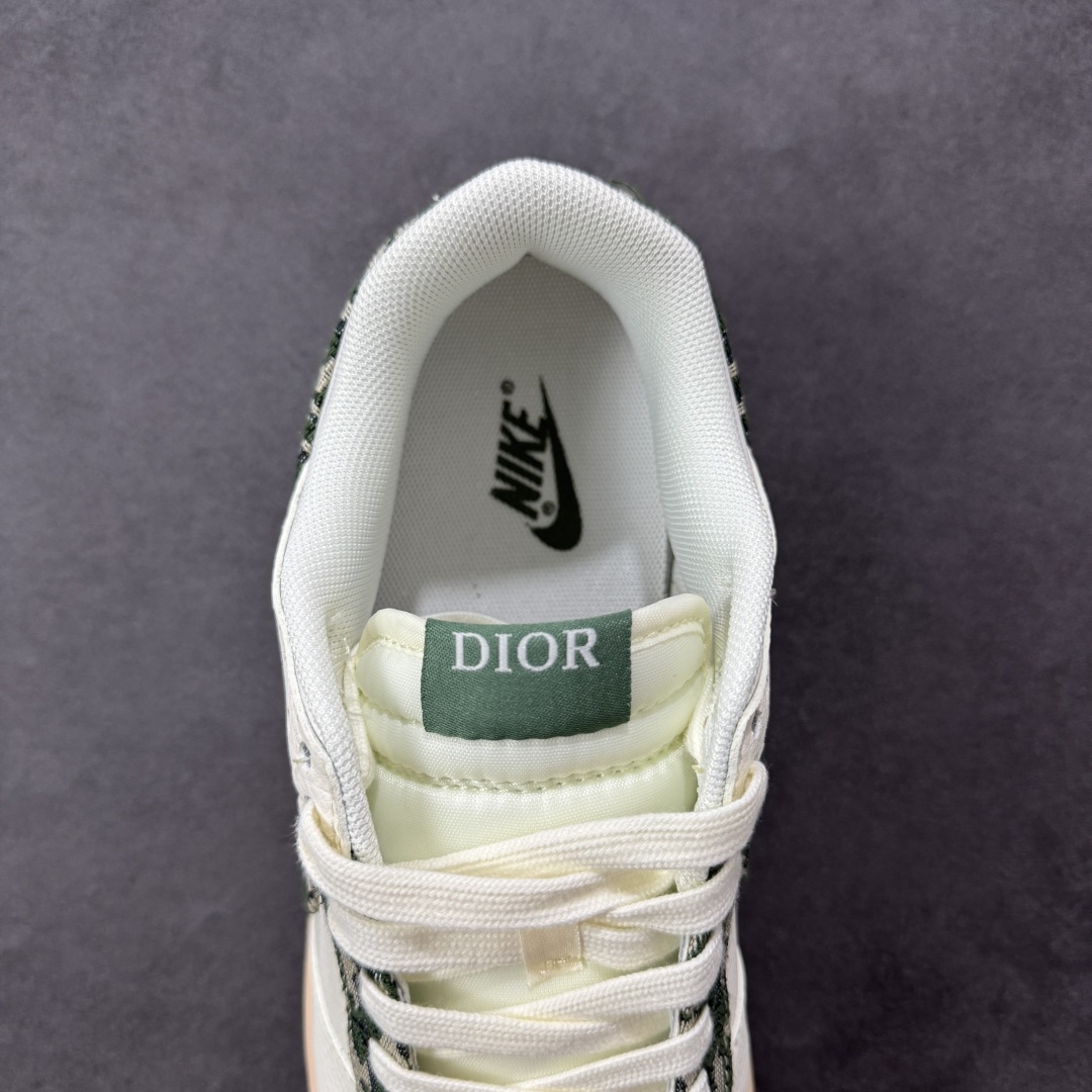 图片[7]-【定制版】Nike SB Dunk Low Dior联名 迷彩绿勾 周年高端定制 低帮休闲板鞋 FC1688-226  #定制鞋盒 大厂纯原品质出货 超高清洁度 皮料切割干净无任何毛边 细节完美   尺码：36 36.5 37.5 38 38.5 39 40 40.5 41 42 42.5 43 44 44.5 45-选品中心