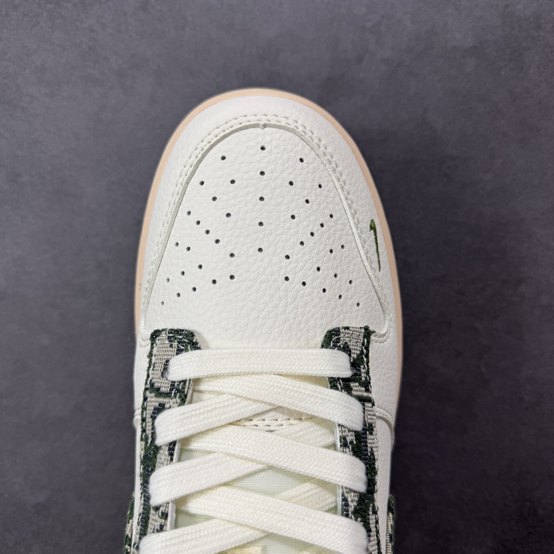 图片[8]-【定制版】Nike SB Dunk Low Dior联名 迷彩绿勾 周年高端定制 低帮休闲板鞋 FC1688-226  #定制鞋盒 大厂纯原品质出货 超高清洁度 皮料切割干净无任何毛边 细节完美   尺码：36 36.5 37.5 38 38.5 39 40 40.5 41 42 42.5 43 44 44.5 45-选品中心