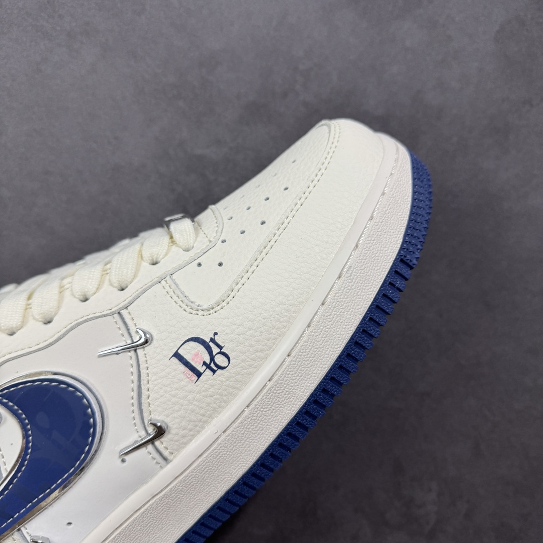 图片[4]-【定制版】Nike Air Force 1\’07 Low 迪奥联名 蓝四小银勾 空军一号低帮休闲板鞋 XS2869-001  #原楦头原纸板 原装鞋盒 定制五金配件 内置全掌气垫 原厂鞋底   尺码：36 36.5 37.5 38 38.5 39 40 40.5 41 42 42.5 43 44 44.5 45-选品中心