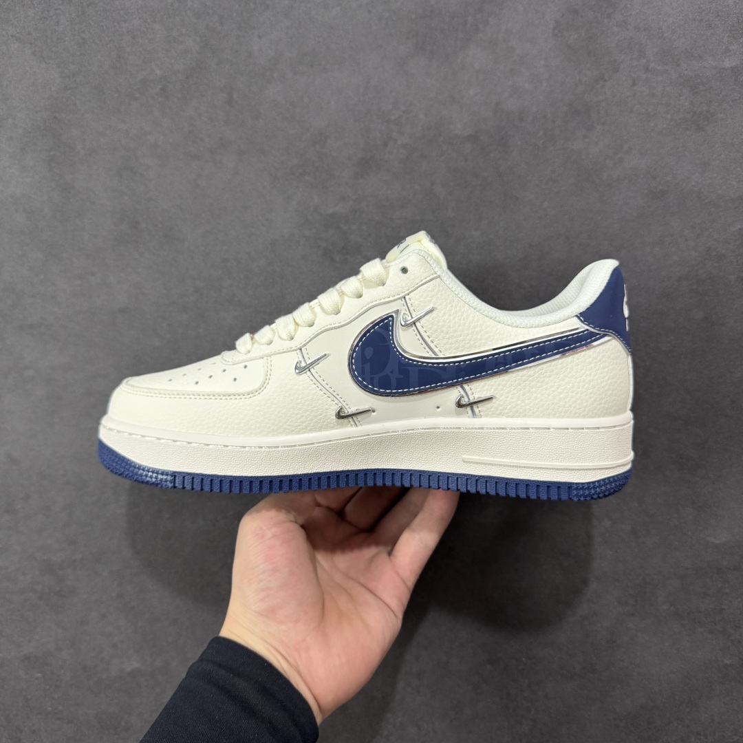 图片[2]-【定制版】Nike Air Force 1\’07 Low 迪奥联名 蓝四小银勾 空军一号低帮休闲板鞋 XS2869-001  #原楦头原纸板 原装鞋盒 定制五金配件 内置全掌气垫 原厂鞋底   尺码：36 36.5 37.5 38 38.5 39 40 40.5 41 42 42.5 43 44 44.5 45-选品中心