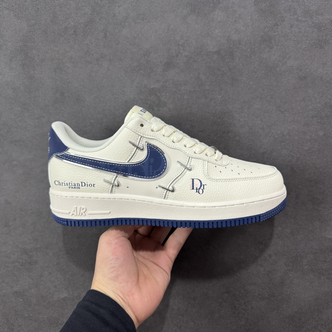 【定制版】Nike Air Force 1\’07 Low 迪奥联名 蓝四小银勾 空军一号低帮休闲板鞋 XS2869-001  #原楦头原纸板 原装鞋盒 定制五金配件 内置全掌气垫 原厂鞋底   尺码:36 36.5 37.5 38 38.5 39 40 40.5 41 42 42.5 43 44 44.5 45-选品中心