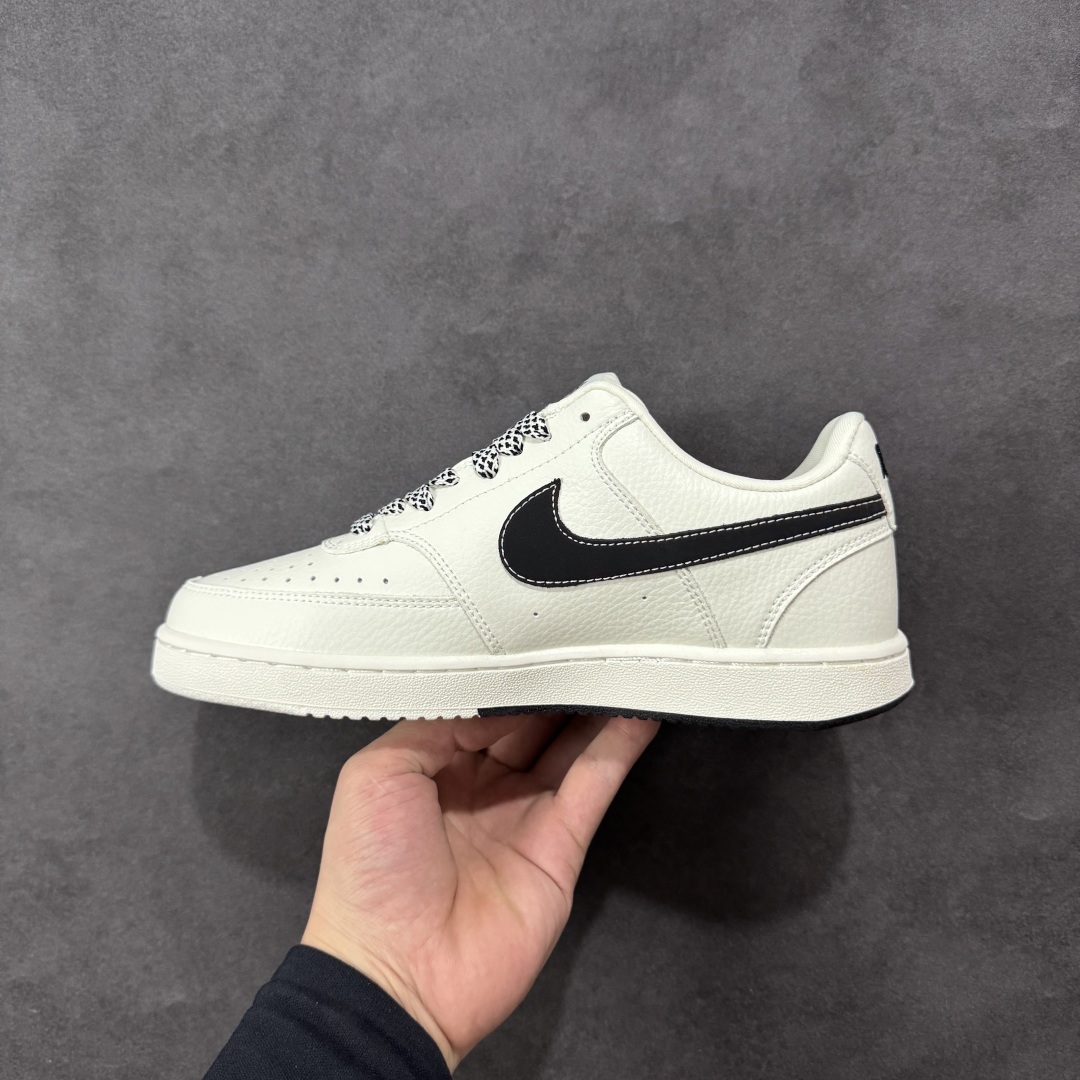 图片[2]-【定制版】海外限量发售！公司级Nike Court Vision 1 LOW 低帮 板鞋 “斯图西——双拼米黑” 运动鞋 休闲鞋 折边针车 工艺难度大 原楦头原纸板 原装鞋盒 定制五金配件 内置全掌气垫 原厂鞋底 货号：CS5288-017 尺码：36 36.5 37.5 38 38.5 39 40 40.5 41 42 42.5 43 44 44.5 45-选品中心