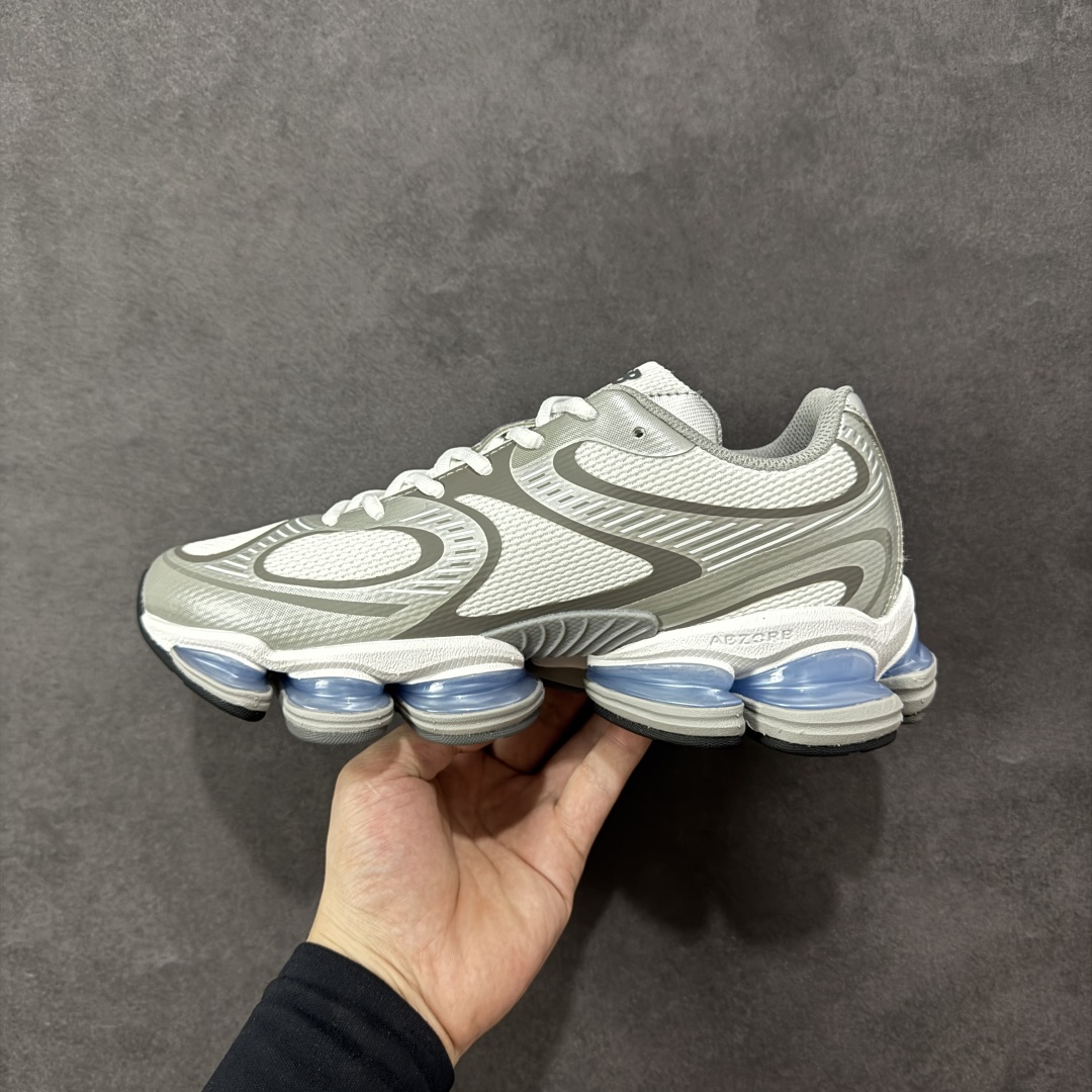 图片[2]-【纯原C版】New Balance 新百伦 NB2000 网面休闲鞋 复古还要机能，NB官方重磅新品。一款融合复古设计与现代科技的跑鞋，以其经典的造型和舒适脚感，成为2025年复古潮流爱好的推荐单品。 极具视觉冲击力的5根ABZORB单元，以及无缝鞋面的设计，加上3M反光材质的装饰，比之前推出的9060系列更夸张，更具未来感。 货号：U2000AA 尺码：36-45-选品中心