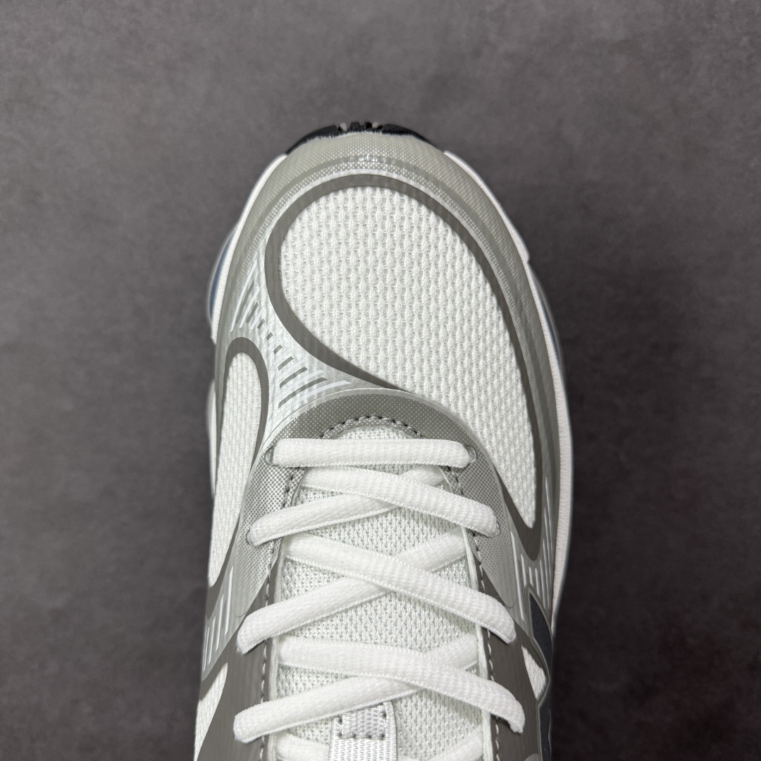 图片[8]-【纯原C版】New Balance 新百伦 NB2000 网面休闲鞋 复古还要机能，NB官方重磅新品。一款融合复古设计与现代科技的跑鞋，以其经典的造型和舒适脚感，成为2025年复古潮流爱好的推荐单品。 极具视觉冲击力的5根ABZORB单元，以及无缝鞋面的设计，加上3M反光材质的装饰，比之前推出的9060系列更夸张，更具未来感。 货号：U2000AA 尺码：36-45-选品中心