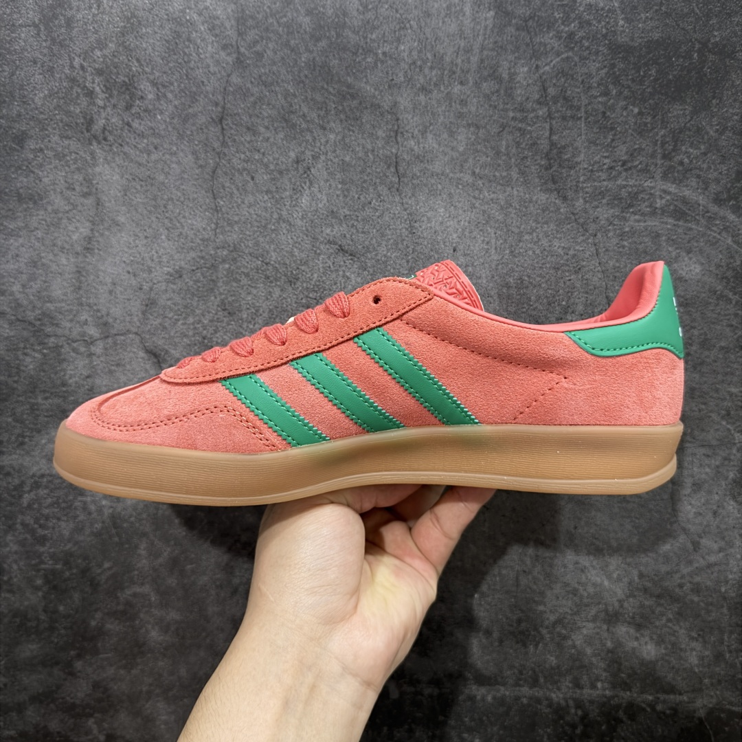 图片[2]-【正确版】adidas Originals Gazelle INdoor 三叶草休闲防滑耐磨低帮板鞋 鞋头出色设计 塑就出众贴合感 稳固的后跟贴合足部曲线设计 软弹舒适 不易磨脚 橡胶鞋底配合防滑纹路设计 平稳抓地 货号：JH5407 尺码：35 36 36.5 37 38 38.5 39 40 40.5 41 42 42.5 43 44 44.5 45-选品中心