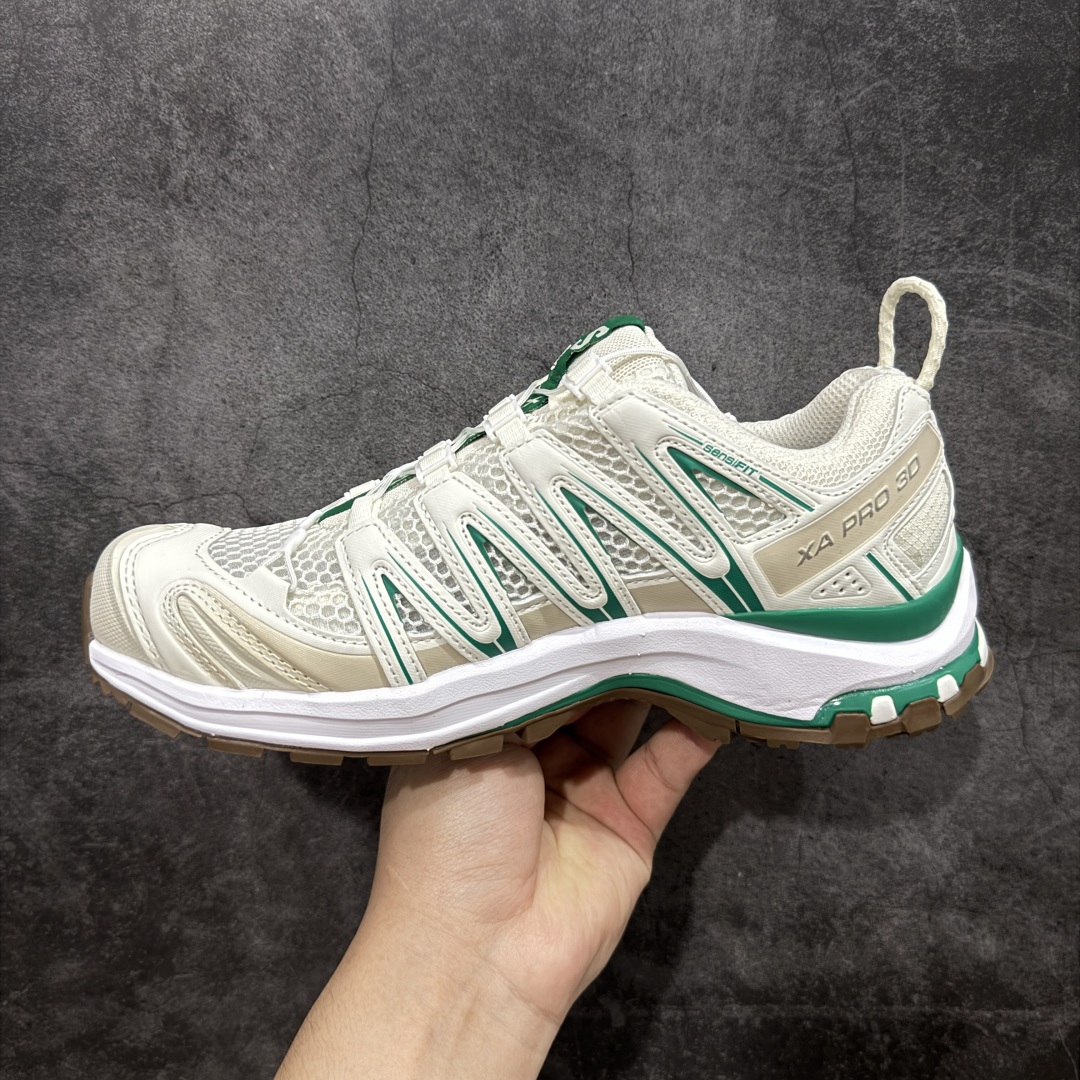 图片[2]-【PZ纯原】SALOMON XA Pro 3D ADV Seaonal萨洛蒙潮流越野机能户外功能鞋 白绿女鞋 478874 全新版本出货 好货不怕晚 品质 细节 材料都是肉眼可以见！ 售前售后也是其它工厂无法匹敌！ 纯原外贸平台特供订单 耗时半年巨作 全套原纸板楦头开发 原厂特供网布配套加持 确保原汁原味 完美呈现版型 原档数据独家私模五层组合大底 男女鞋同步官方开发至46.5 原装Ortholite轻量化鞋垫 中底布带钢印编号 原厂TPU锁扣 进口港宝加持 后跟自然饱满 还原公司包裹性 鞋面采用SENSIFT贴合技术 全方位贴合包裹脚型 鞋跟部鞋底牵引设计 提供强大的抓地性能 更适应野外崎岖不平的道路 其3D ADVANCED CHASSIS底盘 材料轻量大化 钉齿设计更具稳定性 防护性 鞋底易磨损区运用CONTAGRIP高耐磨材料 应对城市硬质路面长距离跑考验 尺码：36 36.5 37.5 38 38.5 39 40-选品中心
