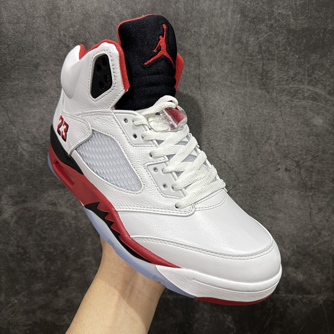 图片[3]-【OG纯原】Air Jordan 5 Retro \”Fire Red Black Tongue\” AJ5 乔5流川枫 火焰红 篮球鞋 HQ7978-101 头部一线大厂OG出品 品质相当完美 原鞋定版开发 原厂皮料原厂数据打造 高端外贸零售专供 最高限度还原官方 尺码：40 40.5 41 42 42.5 43 44 44.5 45 46 47.5-选品中心